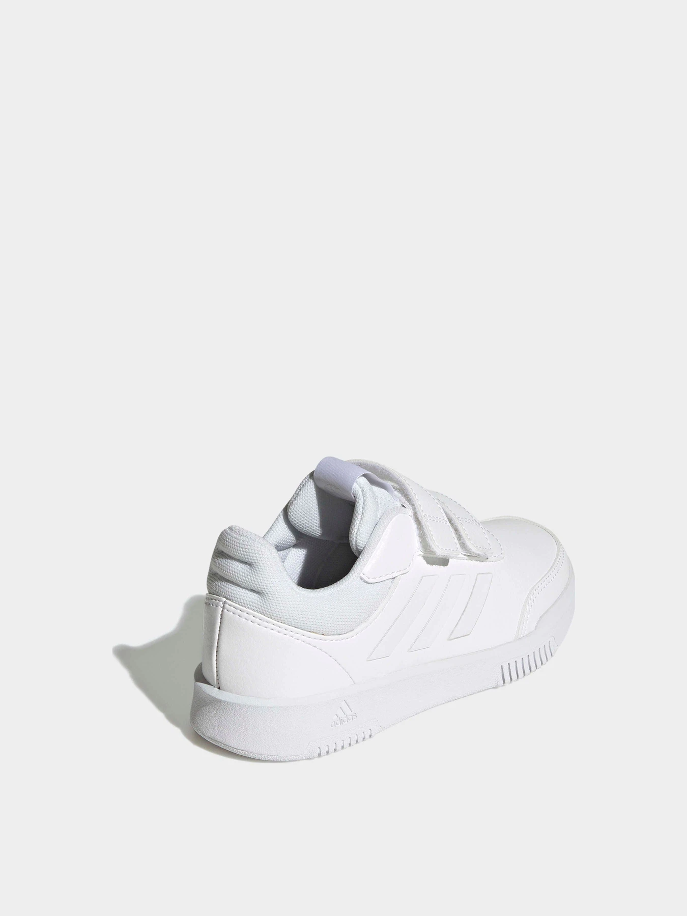Кроссовки Adidas модель GW1987 Кроссовки Adidas модель GW1987 Фото