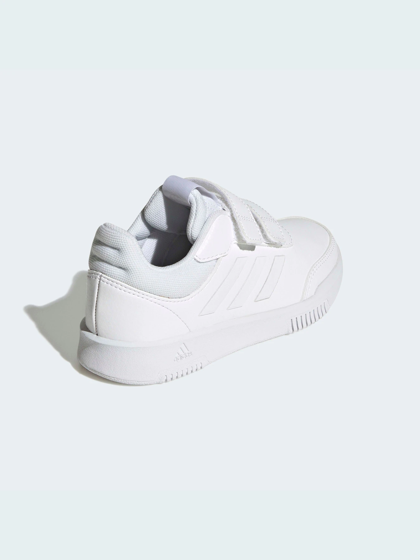 Кроссовки Adidas модель GW1987 Кроссовки Adidas модель GW1987 Фото