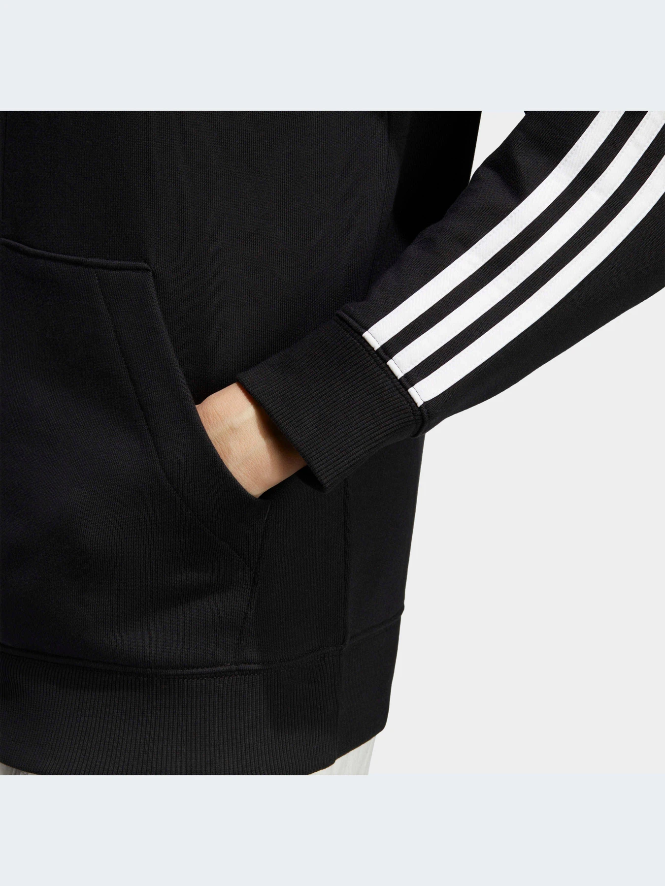 Худи и свитшоты Adidas модель IC8769 Худи и свитшоты Adidas модель IC8769 Фото