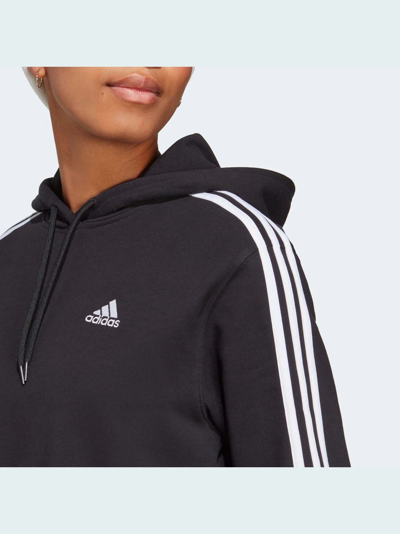 Худи и свитшоты Adidas модель IC8767 Худи и свитшоты Adidas модель IC8767 Фото