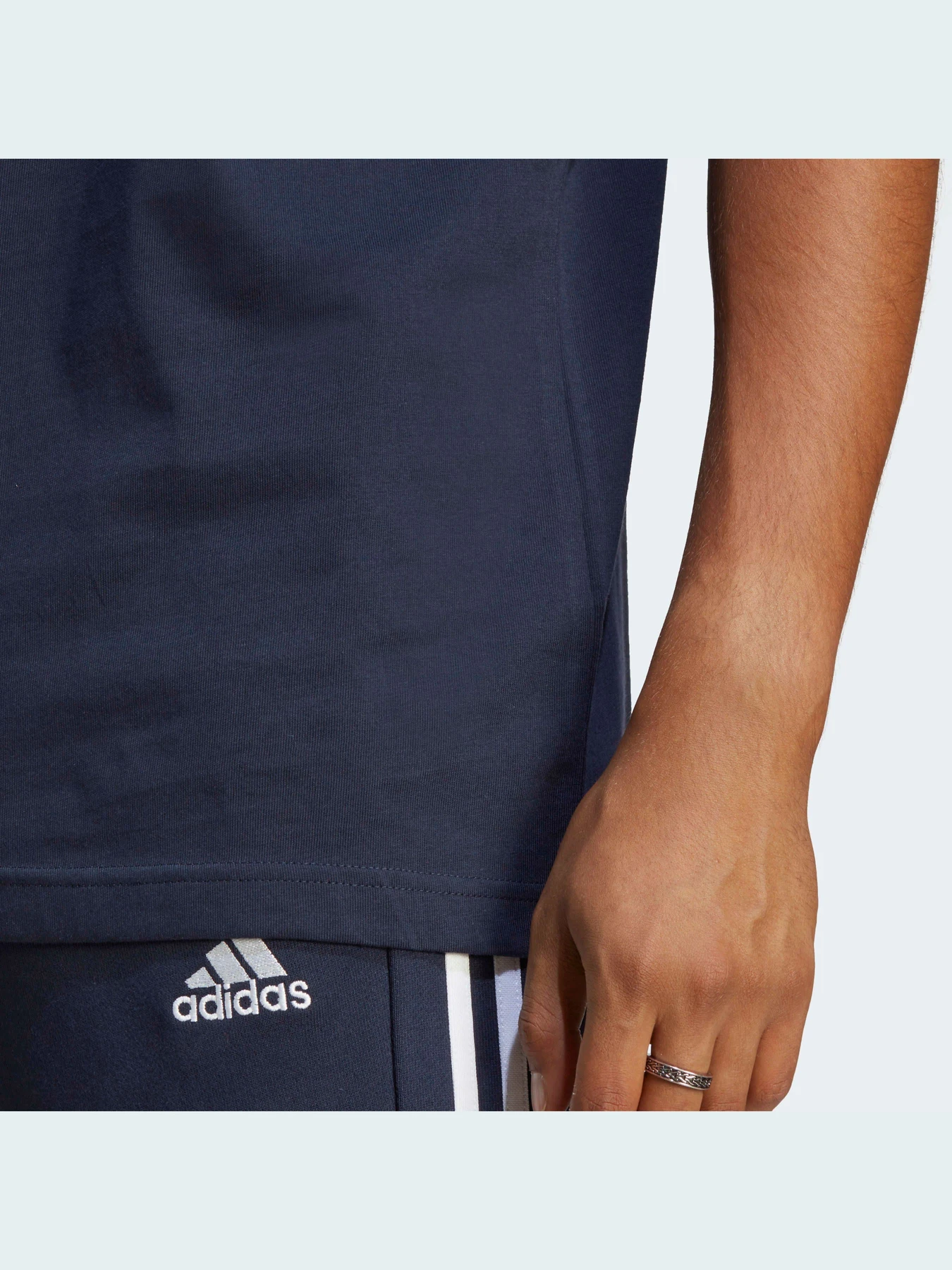 Футболки і поло Adidas модель IC9335 Фото