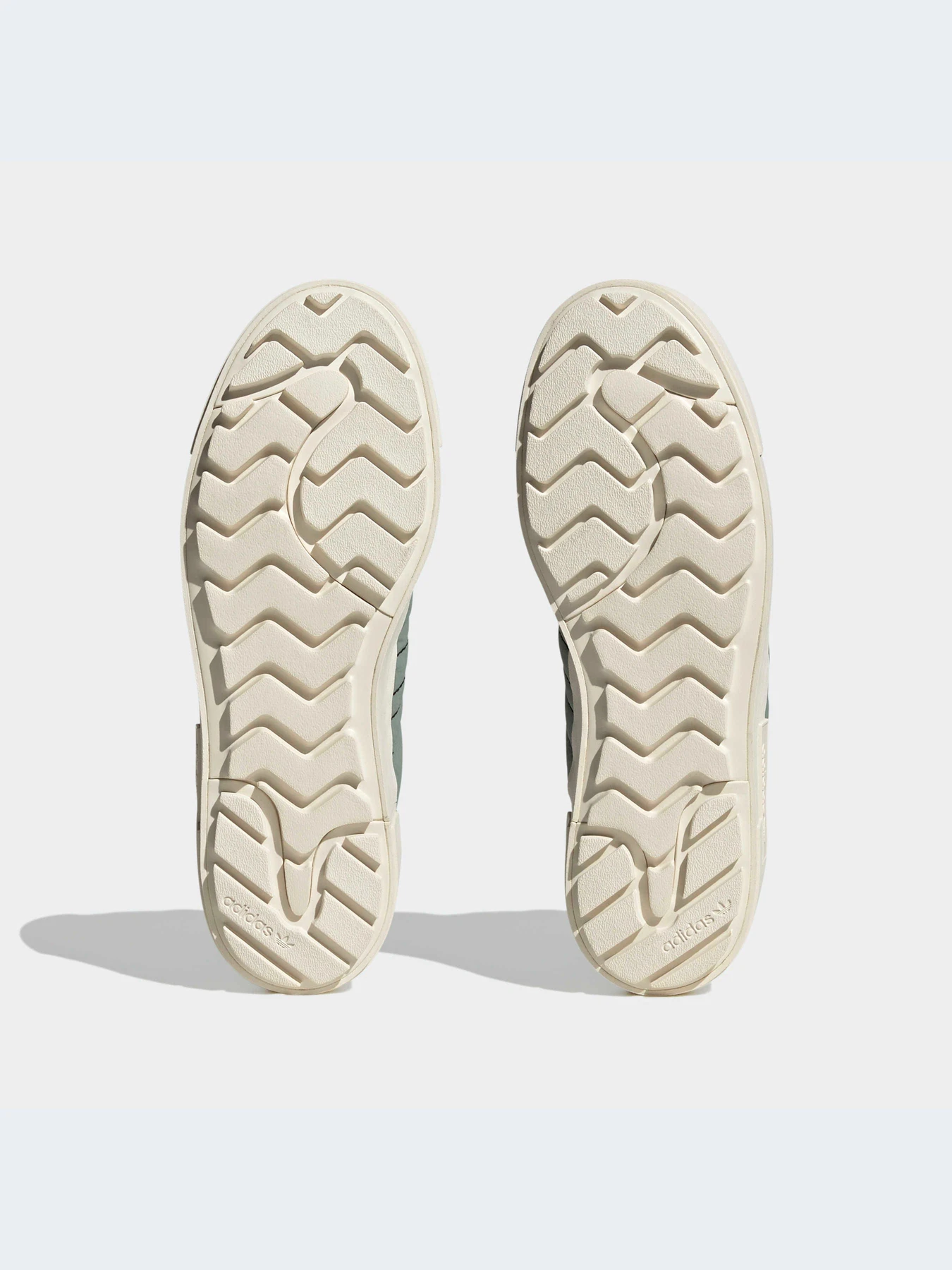 Кеды Adidas модель HQ6042 Кеды Adidas модель HQ6042 Фото