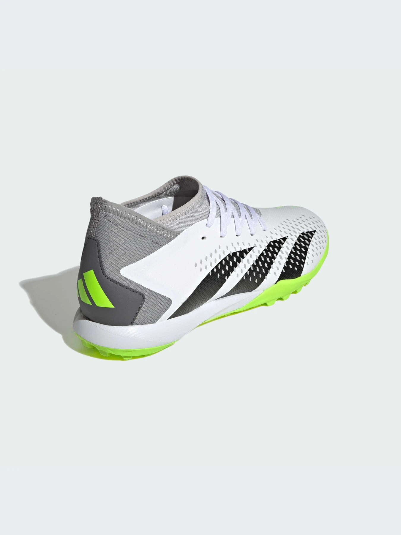 Кроссовки Adidas Predator модель GZ0004 Фото