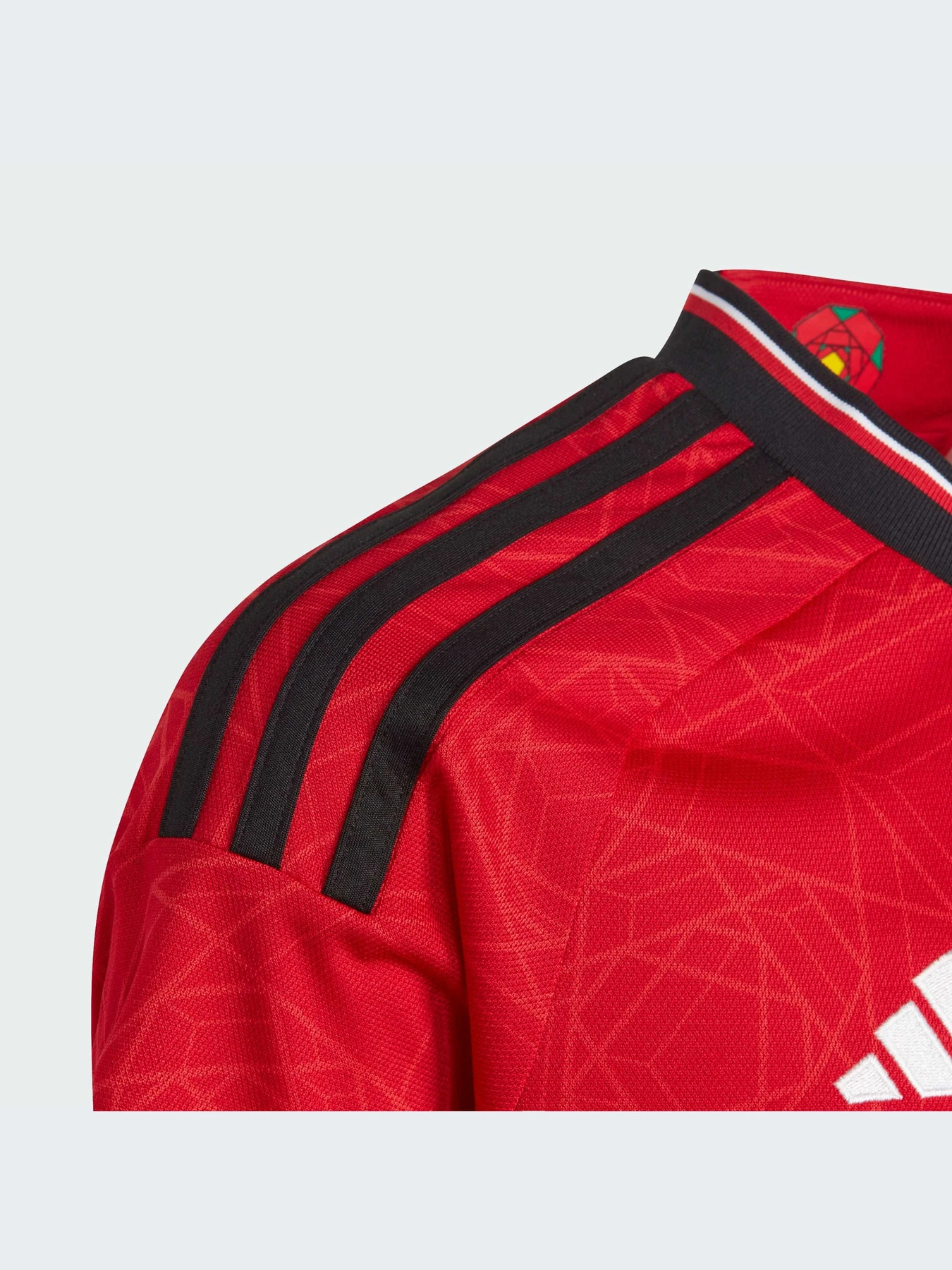 Футболки і поло Adidas модель IP1736 Футболки і поло Adidas модель IP1736 Фото