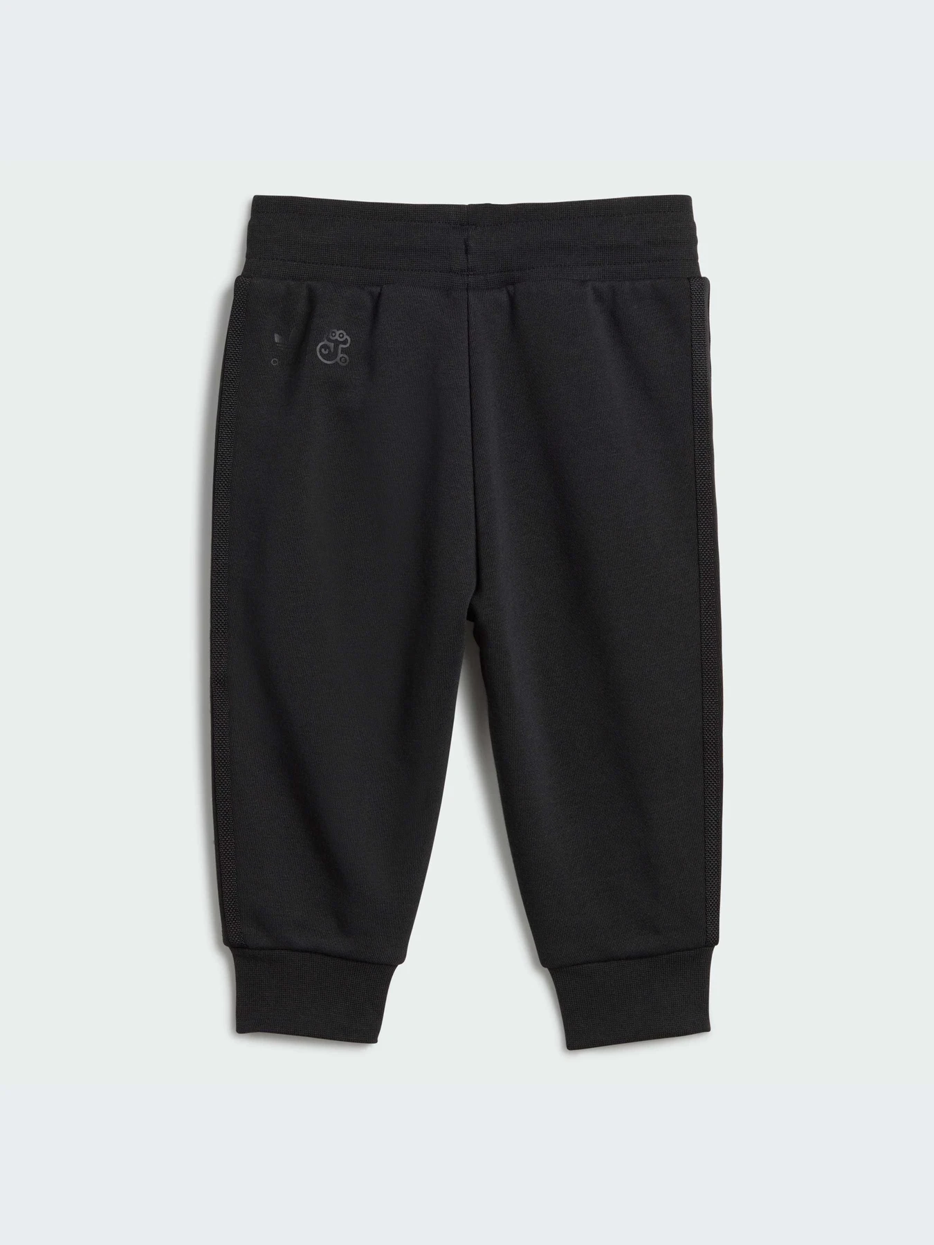 Костюмы Adidas модель II0830 Костюмы Adidas модель II0830 Фото