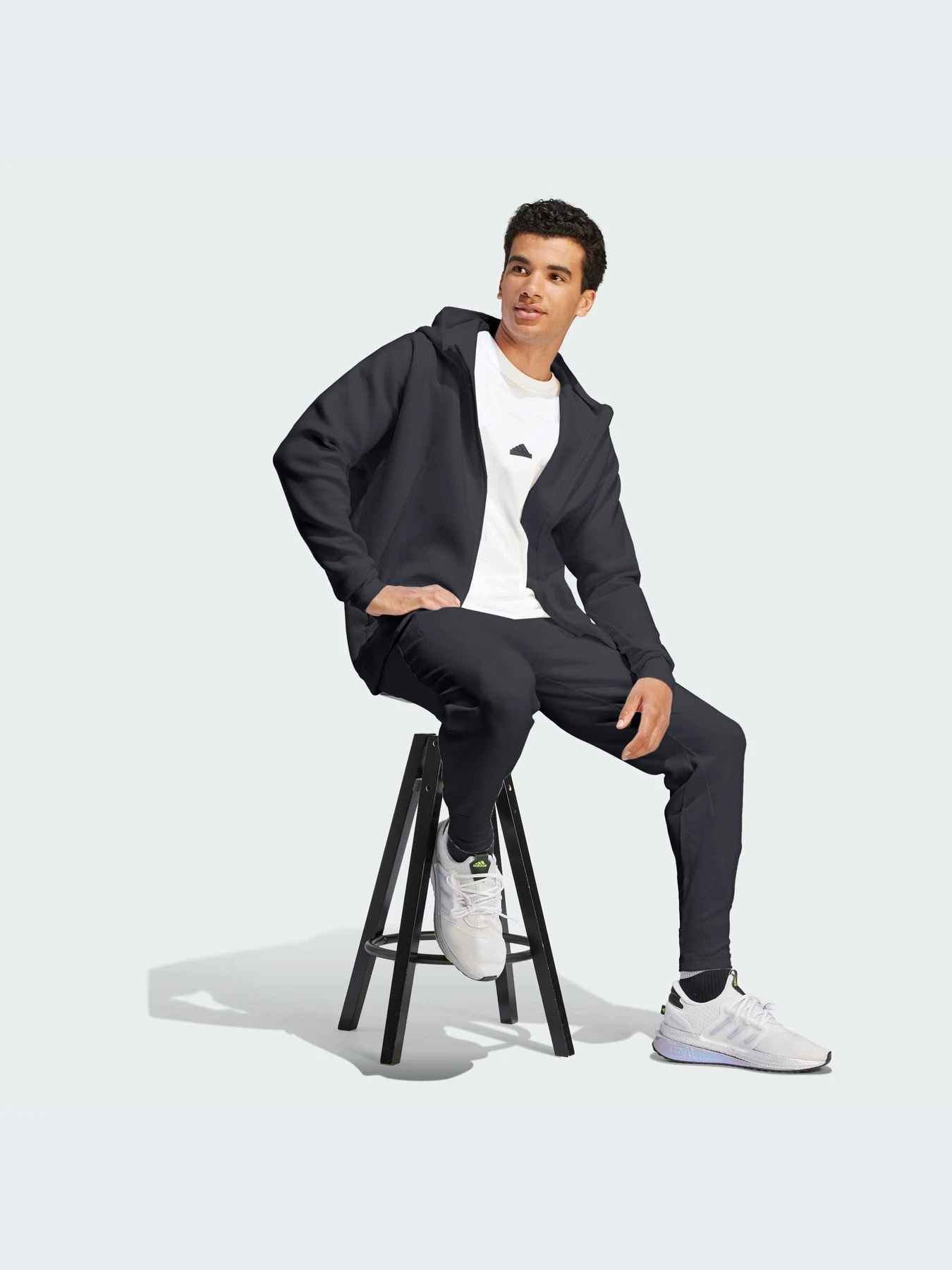 Худи и свитшоты Adidas ZNE модель IN5089 Фото