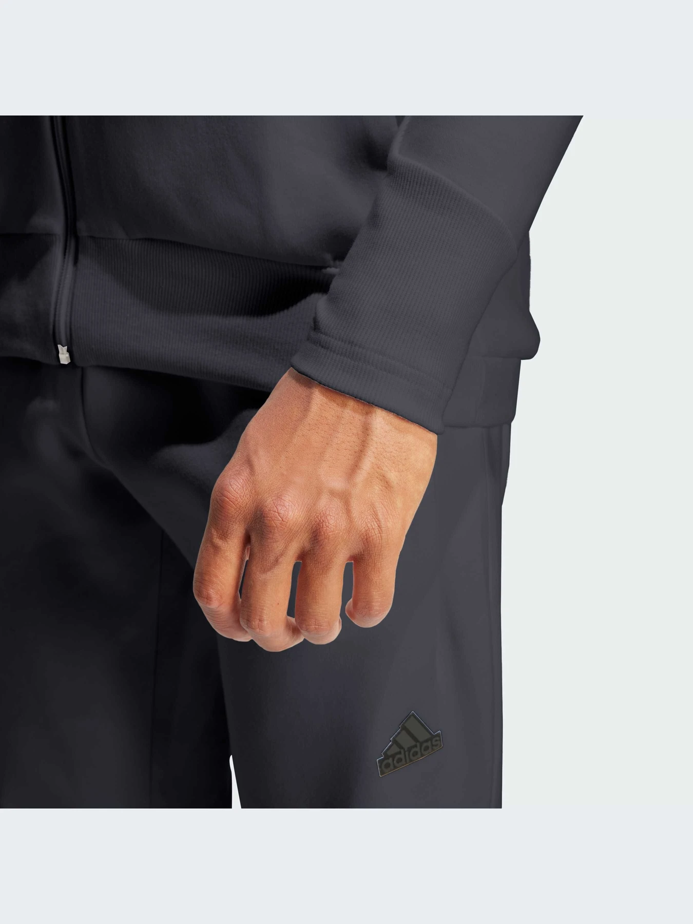 Худи и свитшоты Adidas ZNE модель IN5089 Фото
