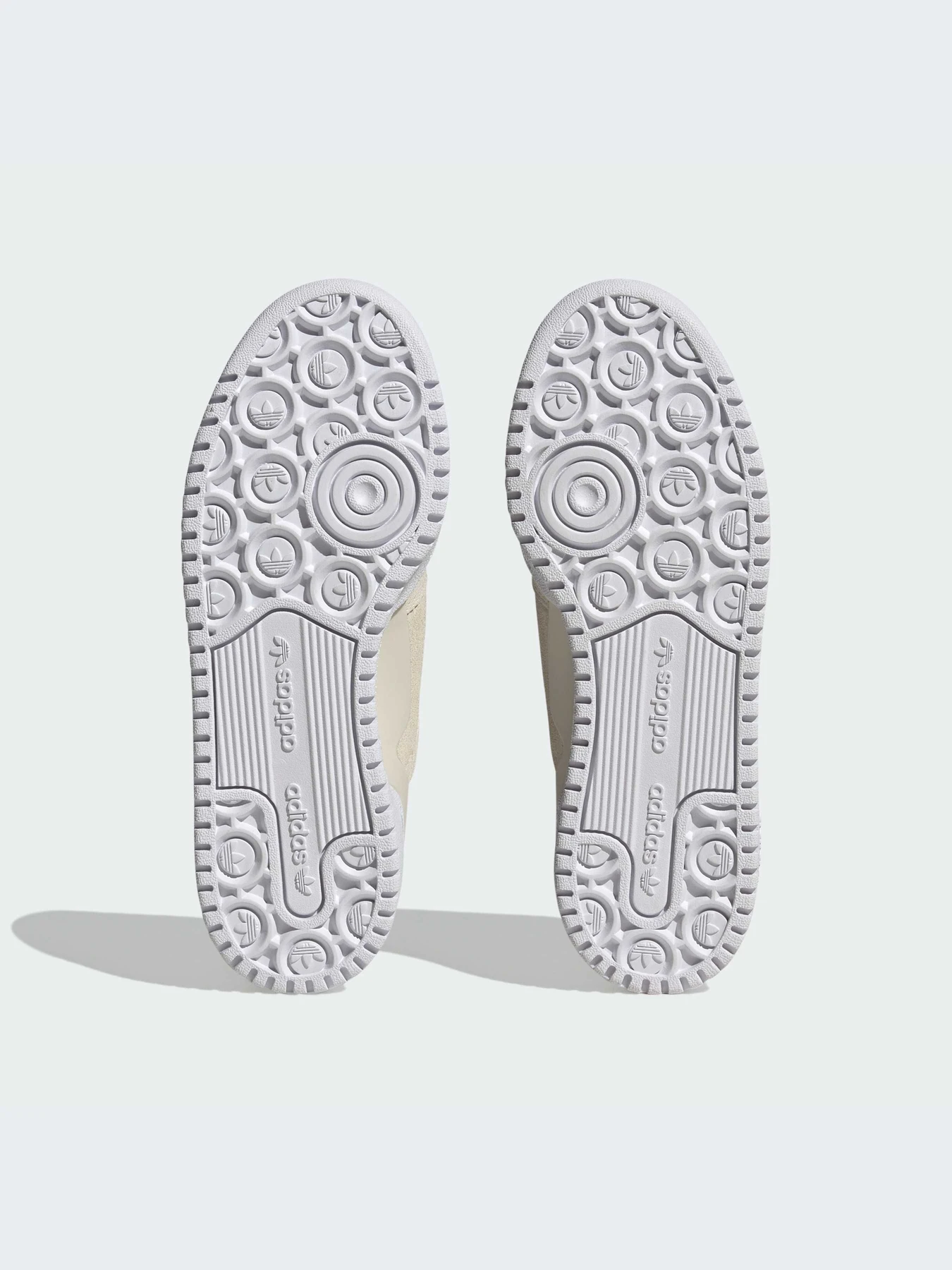 Кросівки Adidas Forum модель IG0270 Кросівки Adidas Forum модель IG0270 Фото
