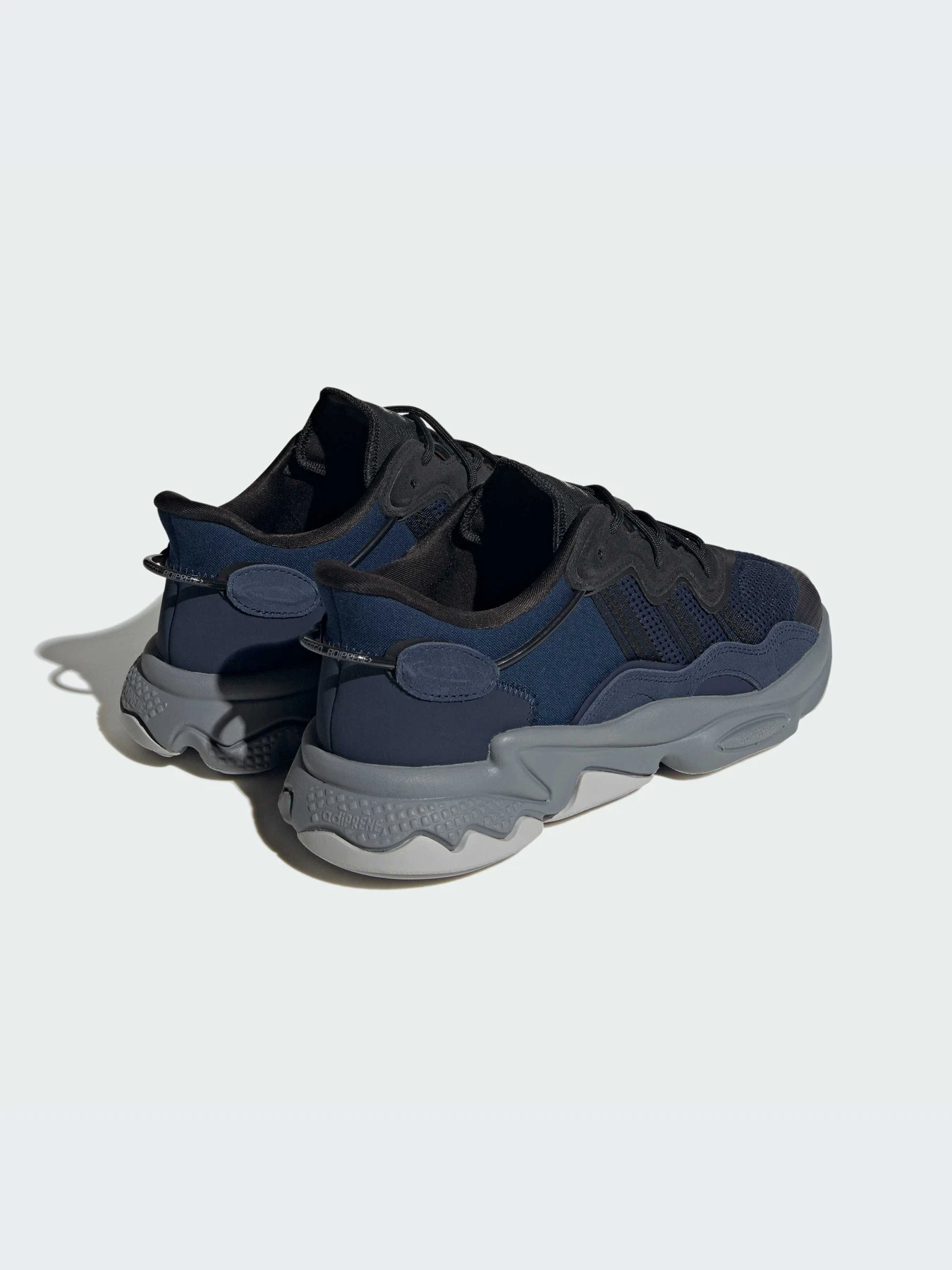 Кроссовки Adidas Ozweego модель IE4816 Кроссовки Adidas Ozweego модель IE4816 Фото