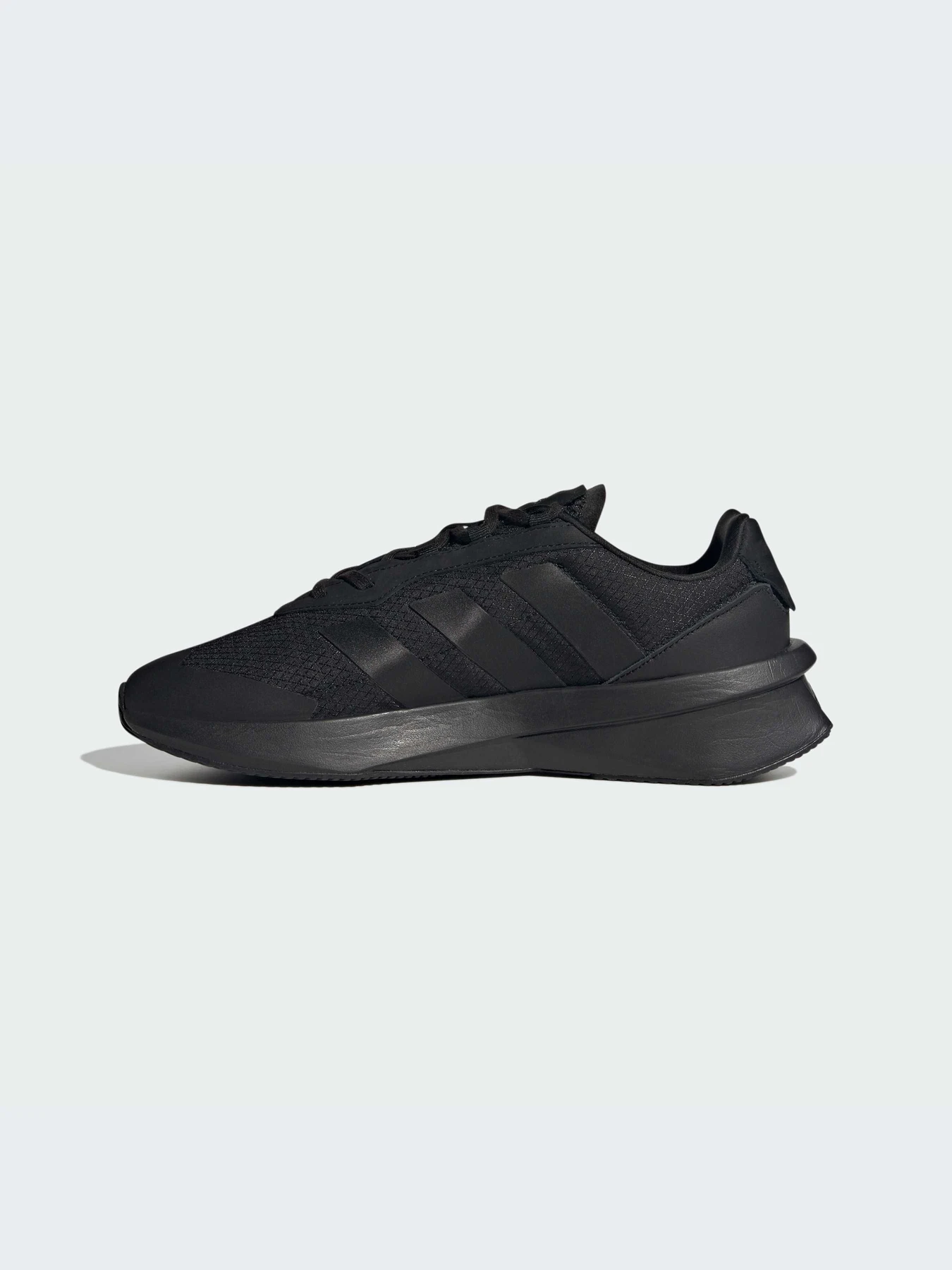 Кросівки Adidas модель IG2377 Кросівки Adidas модель IG2377 Фото