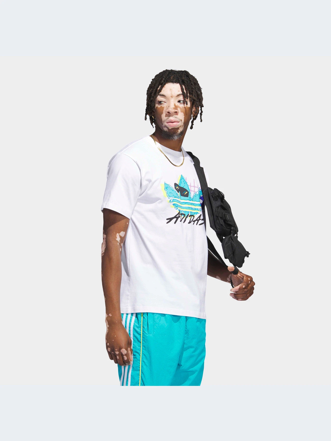 Футболки і поло Adidas Graphics модель IL4729 Фото