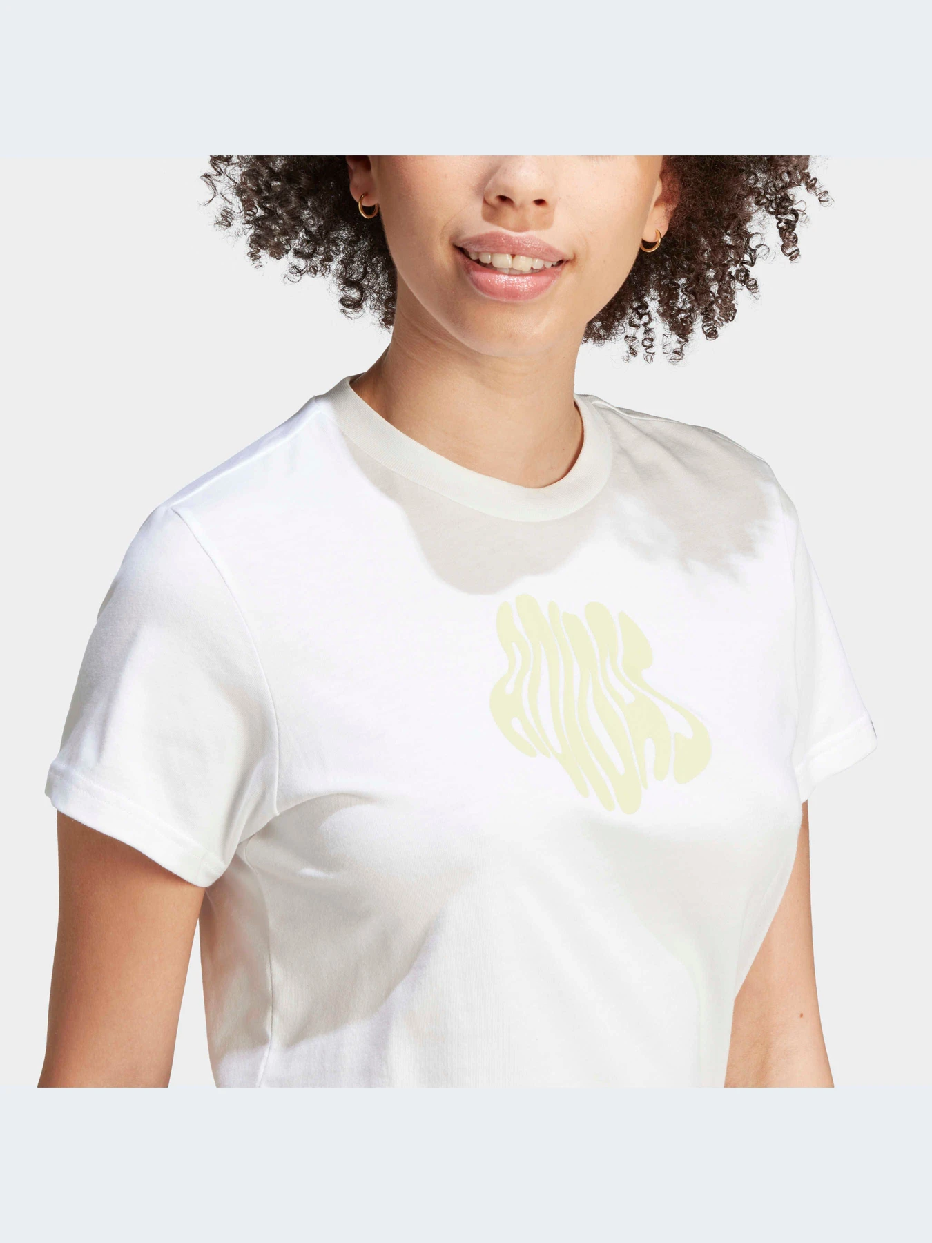 Футболки и поло Adidas Graphics модель II6073 Футболки и поло Adidas Graphics модель II6073 Фото