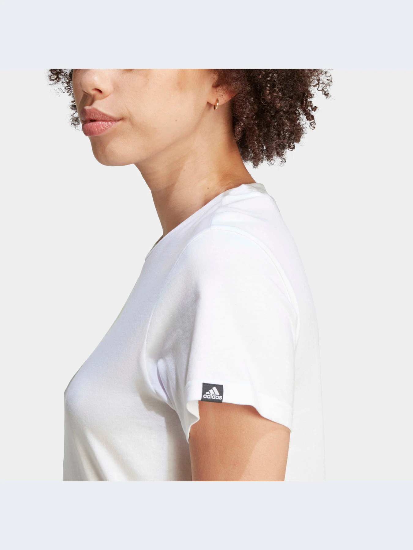 Футболки и поло Adidas Graphics модель II6073 Футболки и поло Adidas Graphics модель II6073 Фото