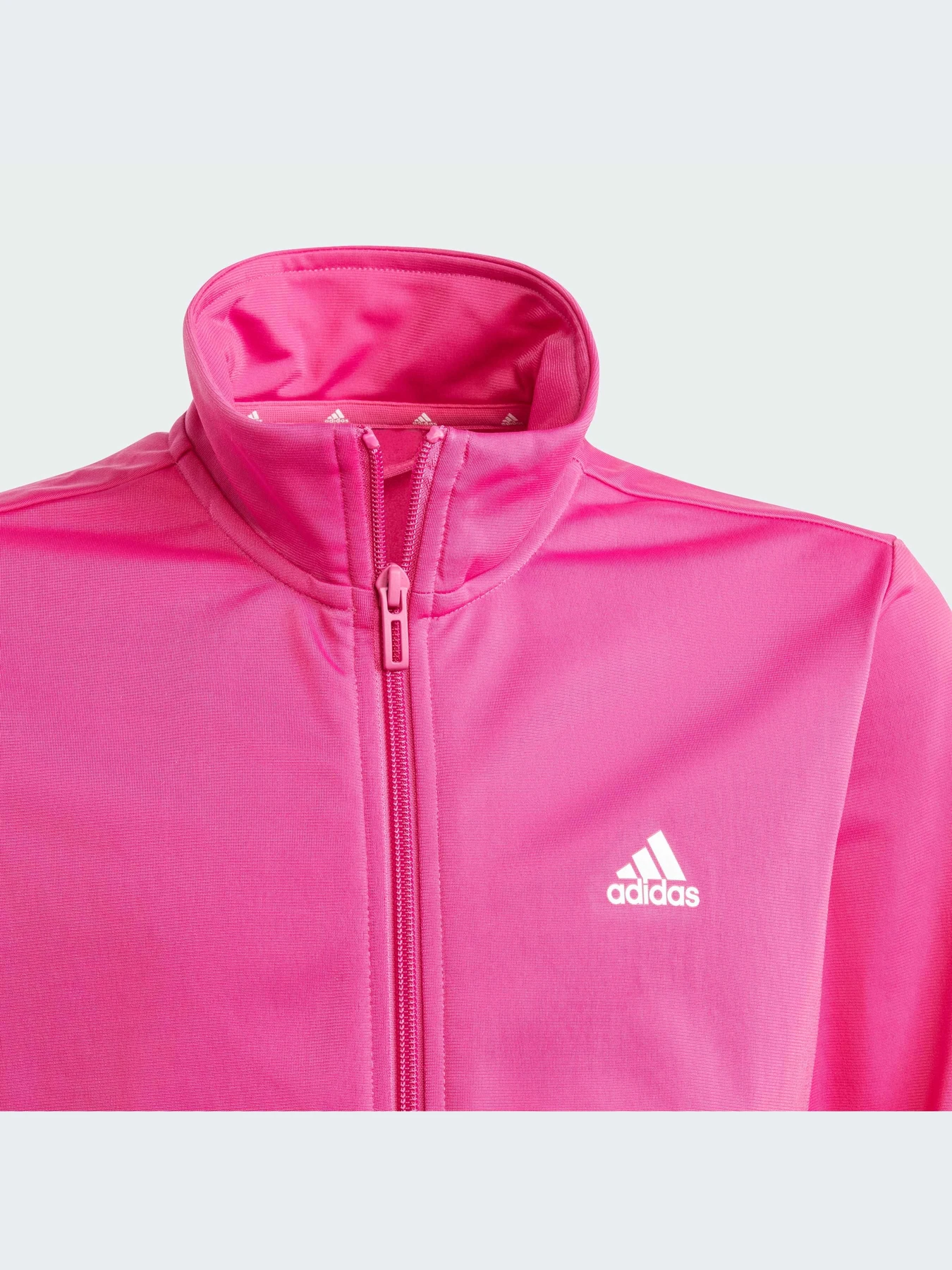 Костюмы Adidas модель IJ6239 Костюмы Adidas модель IJ6239 Фото