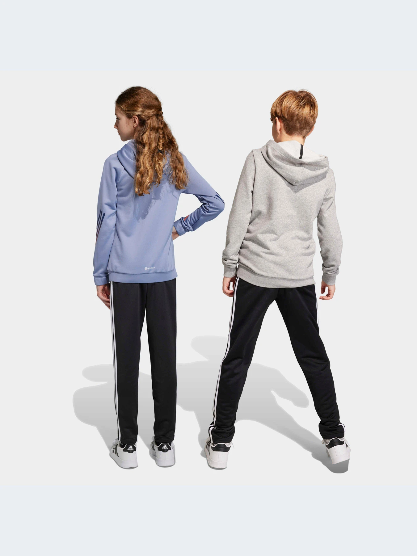 Брюки Adidas модель HY1098 Брюки Adidas модель HY1098 Фото