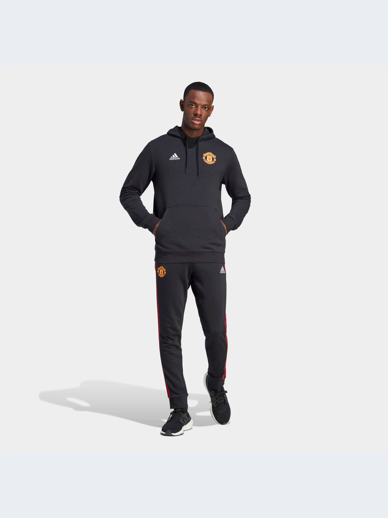 Худи и свитшоты Adidas модель IA8531 Худи и свитшоты Adidas модель IA8531 Фото