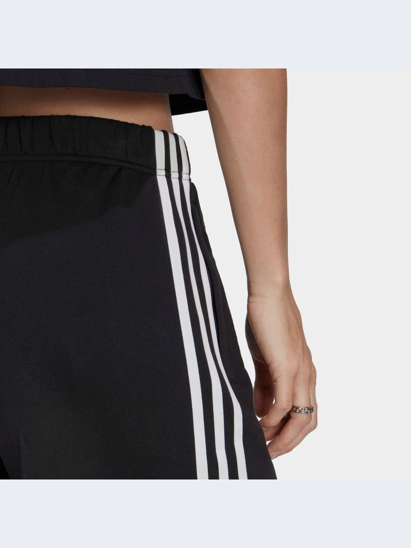Брюки Adidas Adicolor модель IC5505 Брюки Adidas Adicolor модель IC5505 Фото