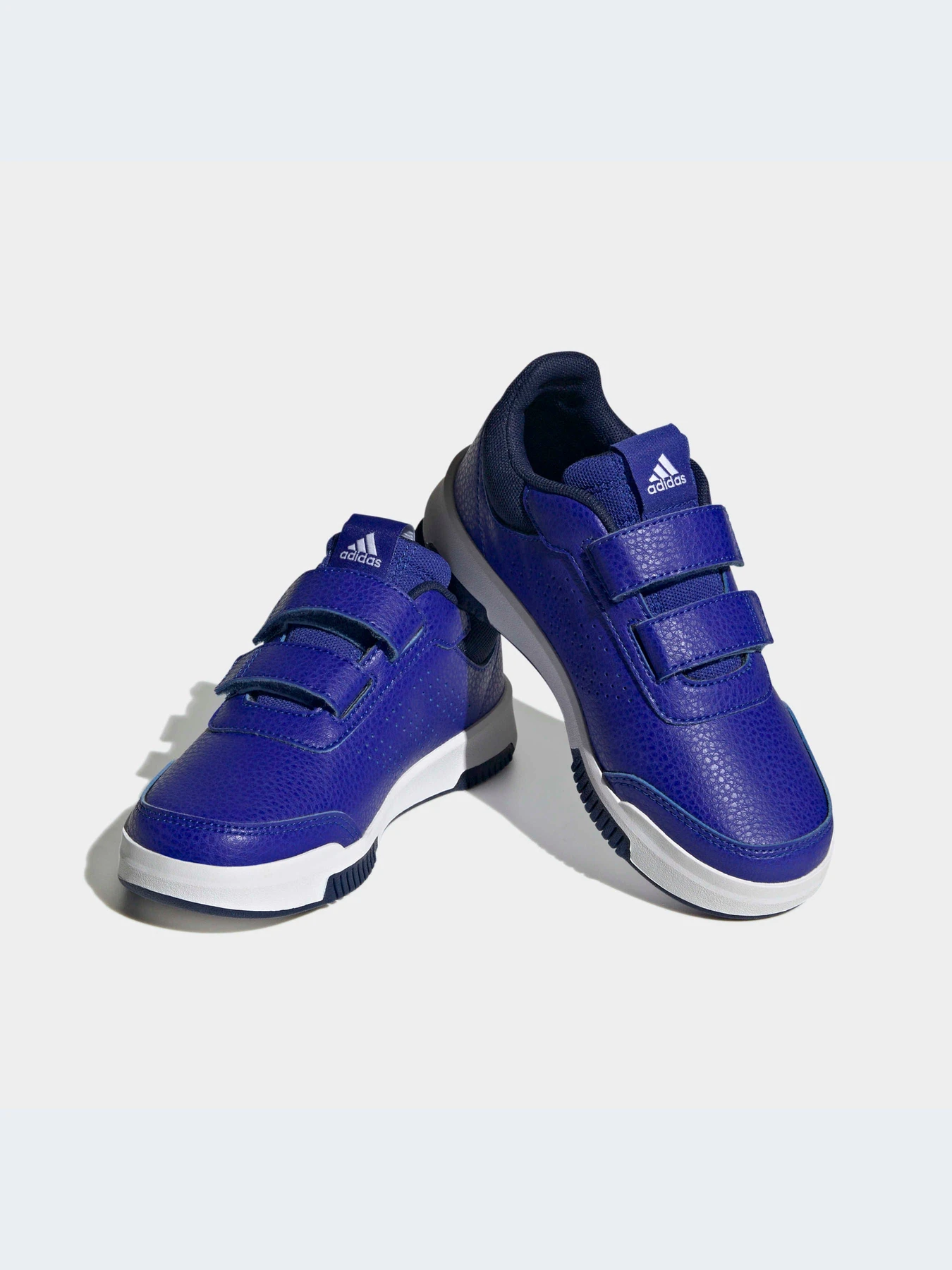 Кроссовки Adidas модель H06306 Кроссовки Adidas модель H06306 Фото