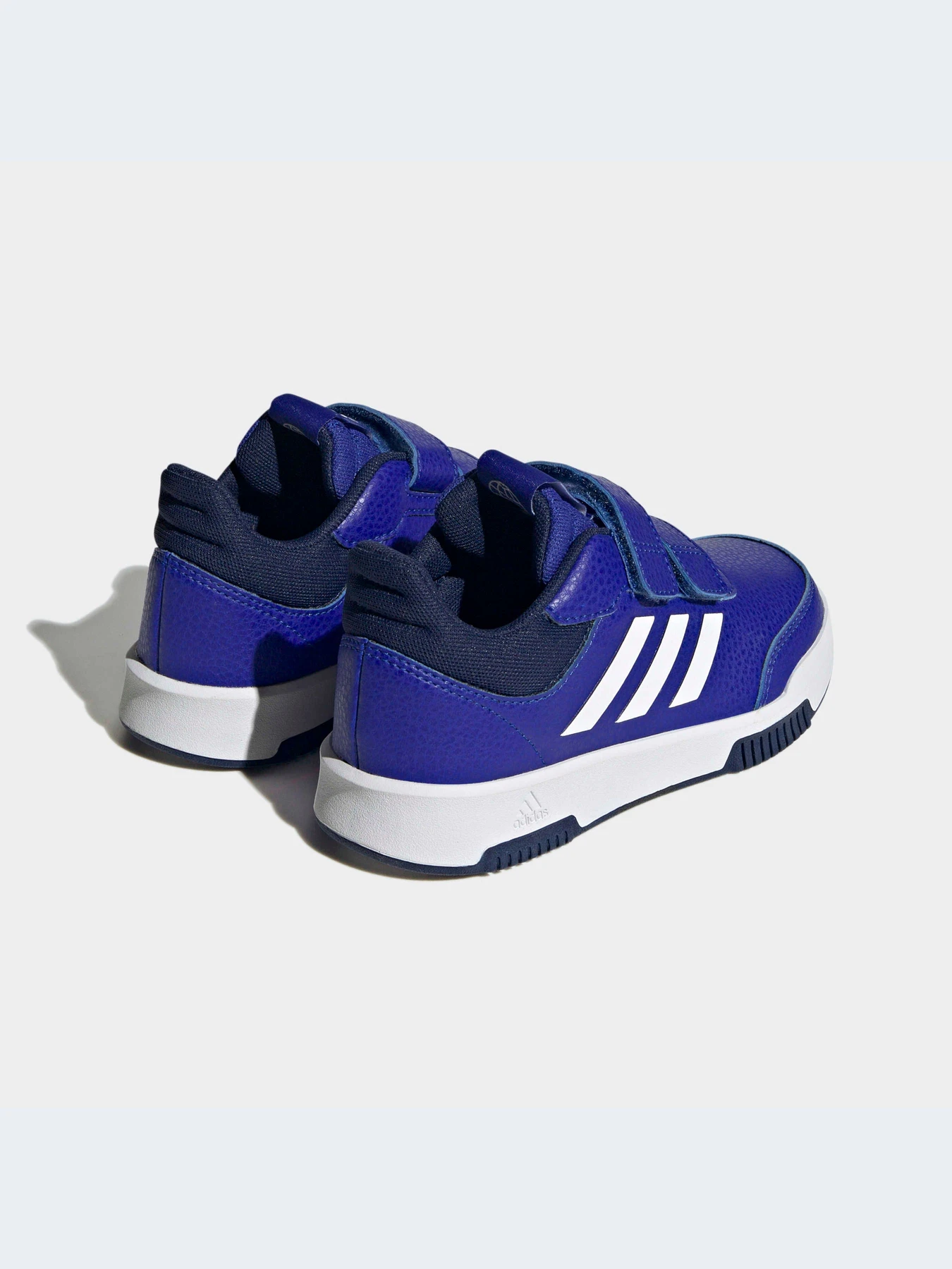 Кроссовки Adidas модель H06306 Кроссовки Adidas модель H06306 Фото