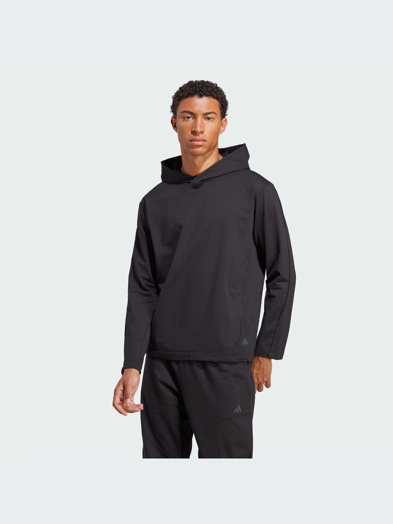 Худи и свитшоты Adidas Graphics модель IB8968 Фото