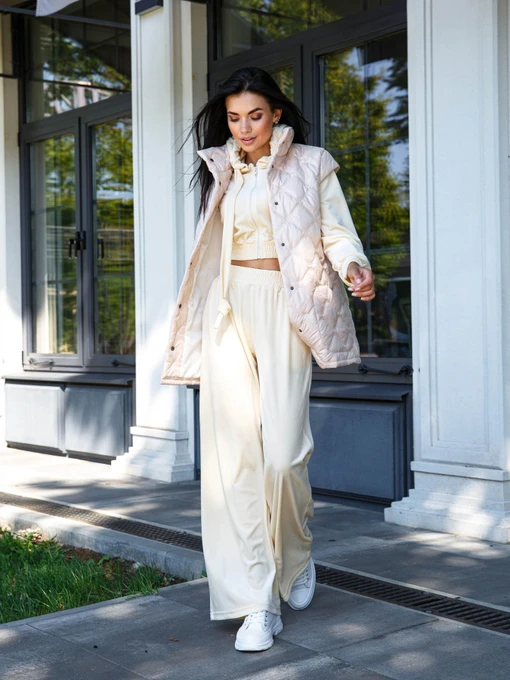 Куртки и дубленки Jadone Fashion модель Zhylet_Mida_bej Фото