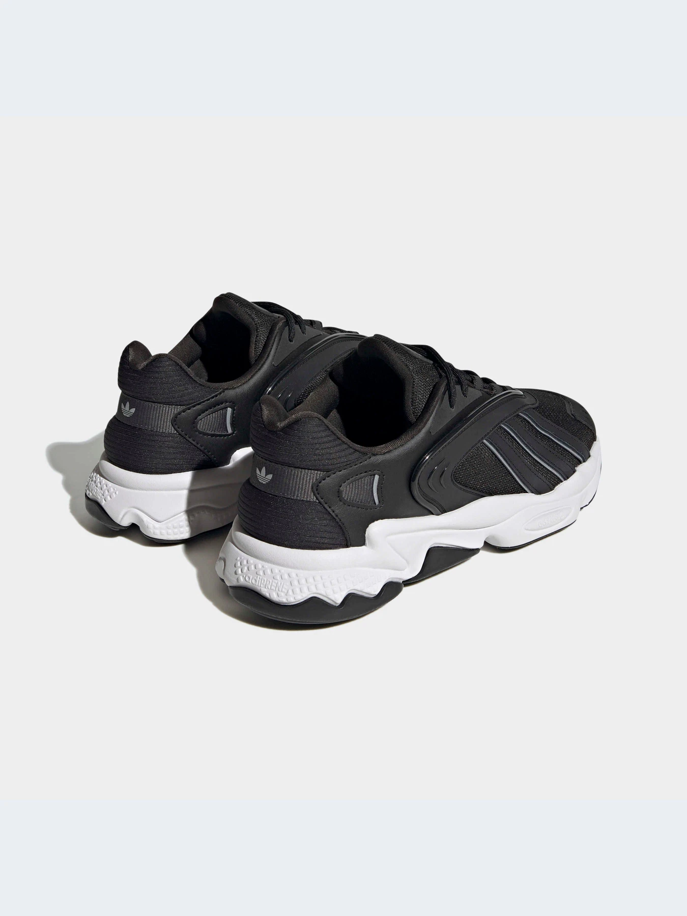 Кроссовки Adidas Ozweego модель GZ9406 Кроссовки Adidas Ozweego модель GZ9406 Фото