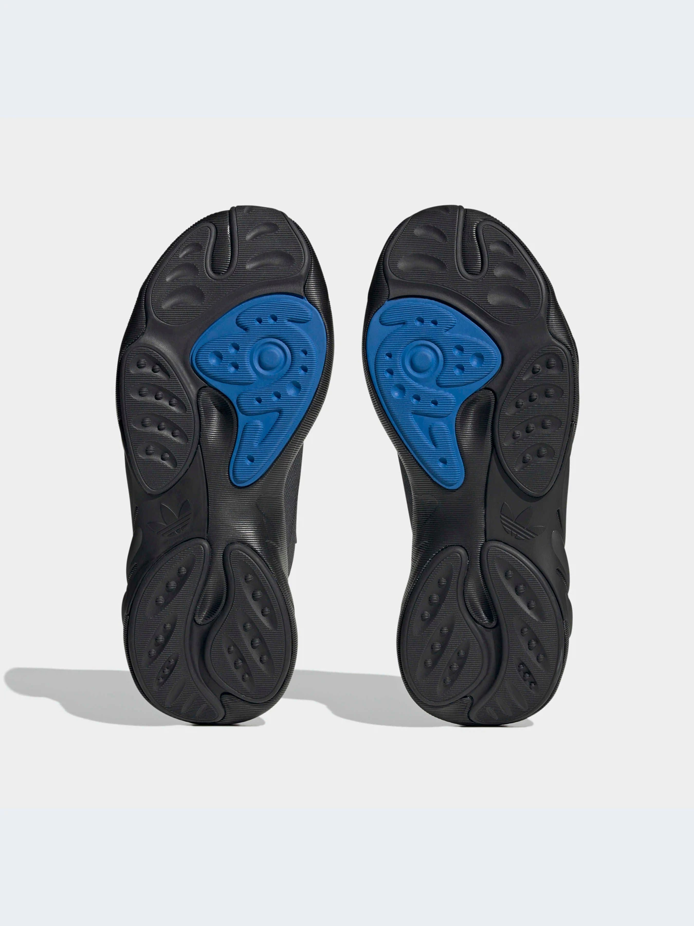 Кроссовки Adidas модель H06415 Кроссовки Adidas модель H06415 Фото