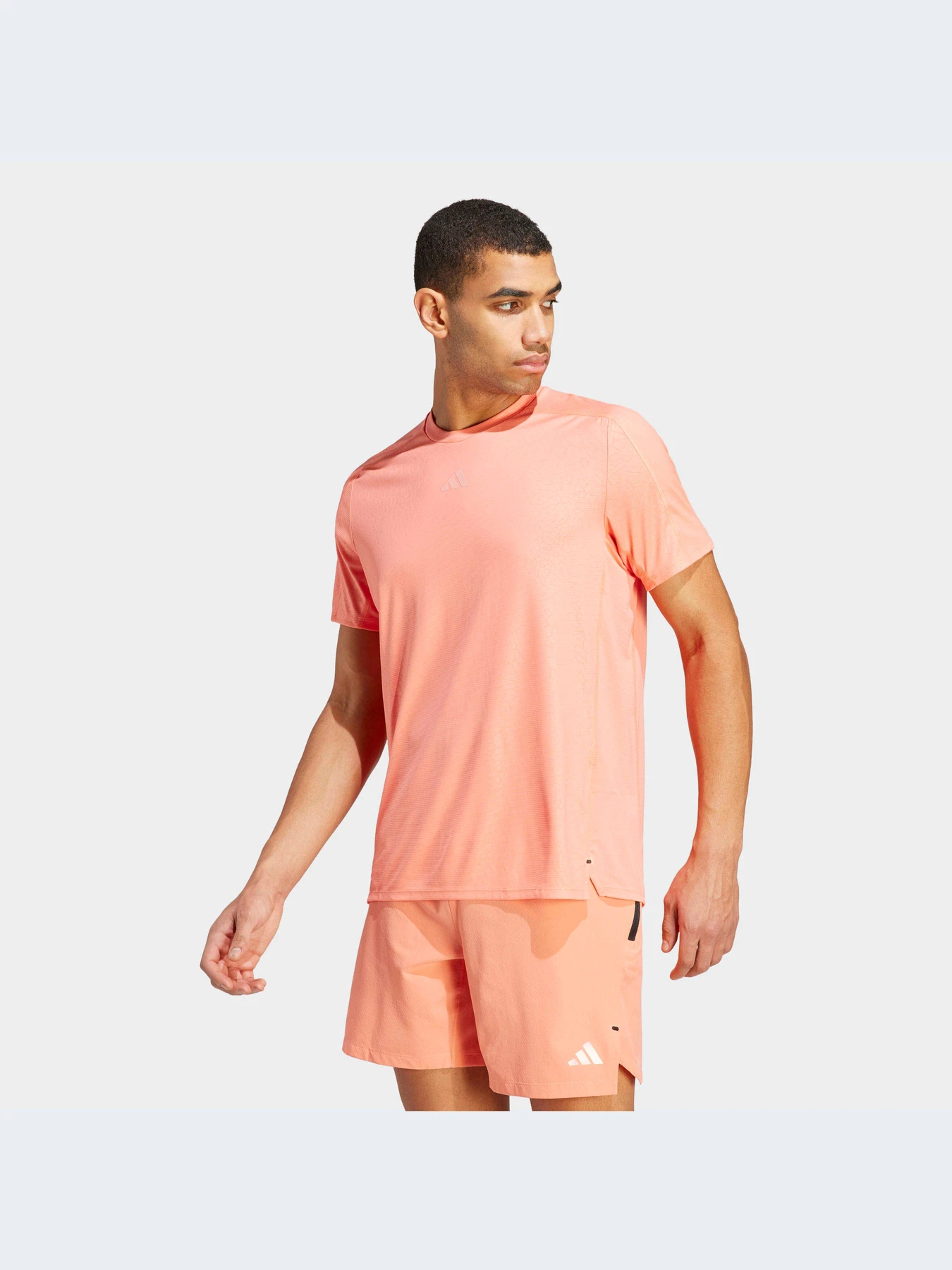 Футболки и поло Adidas модель IC2111 Футболки и поло Adidas модель IC2111 Фото