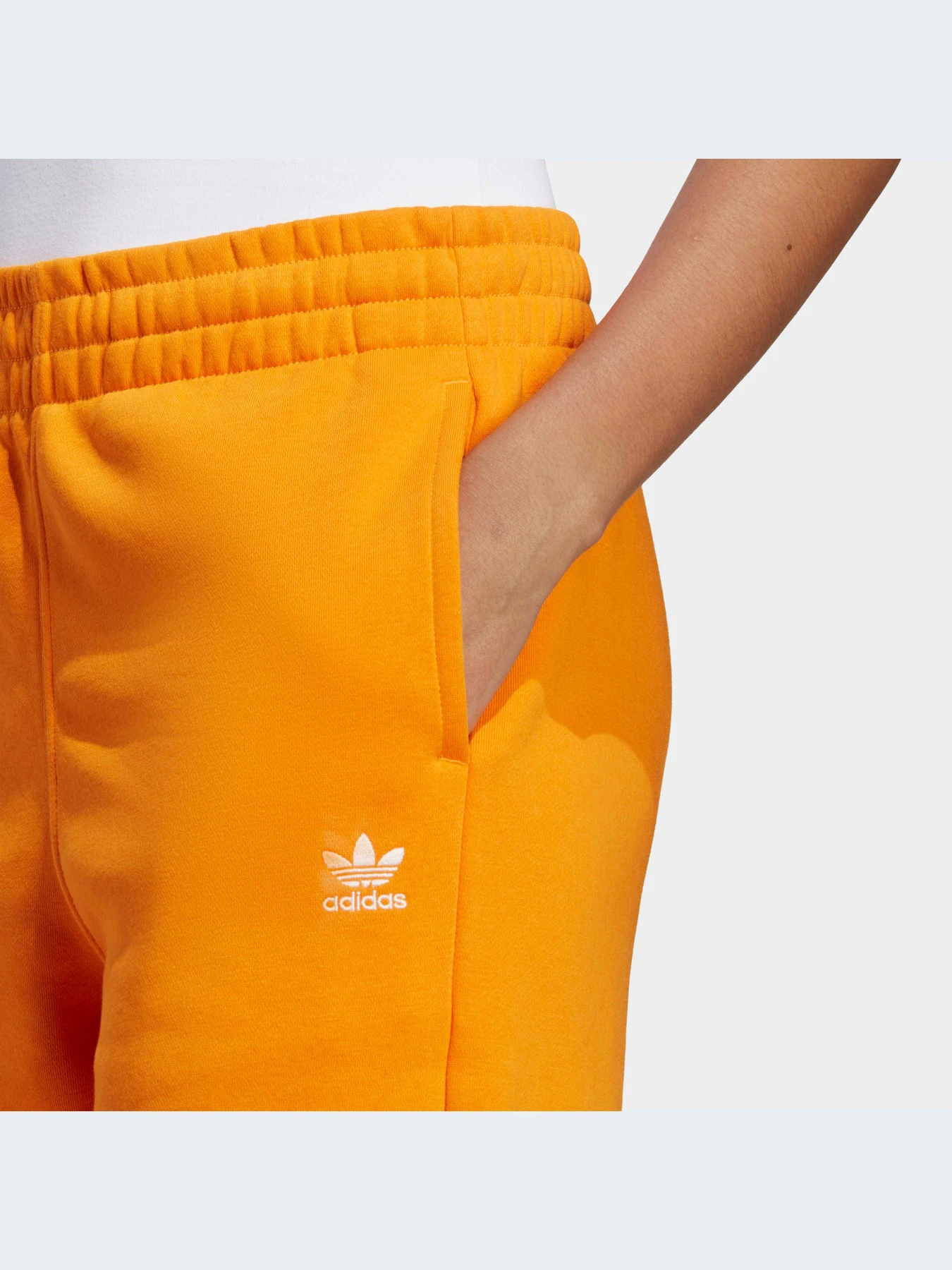 Брюки Adidas модель IK7689 Брюки Adidas модель IK7689 Фото