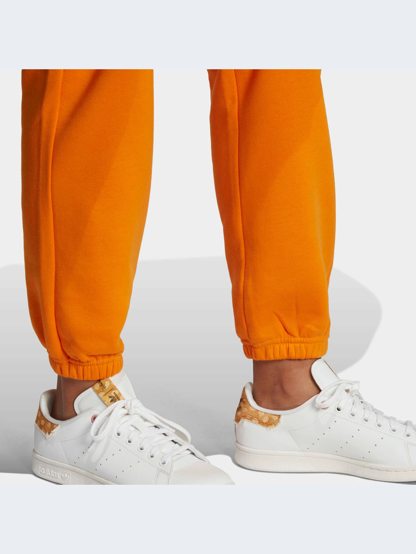 Брюки Adidas модель IK7689 Брюки Adidas модель IK7689 Фото
