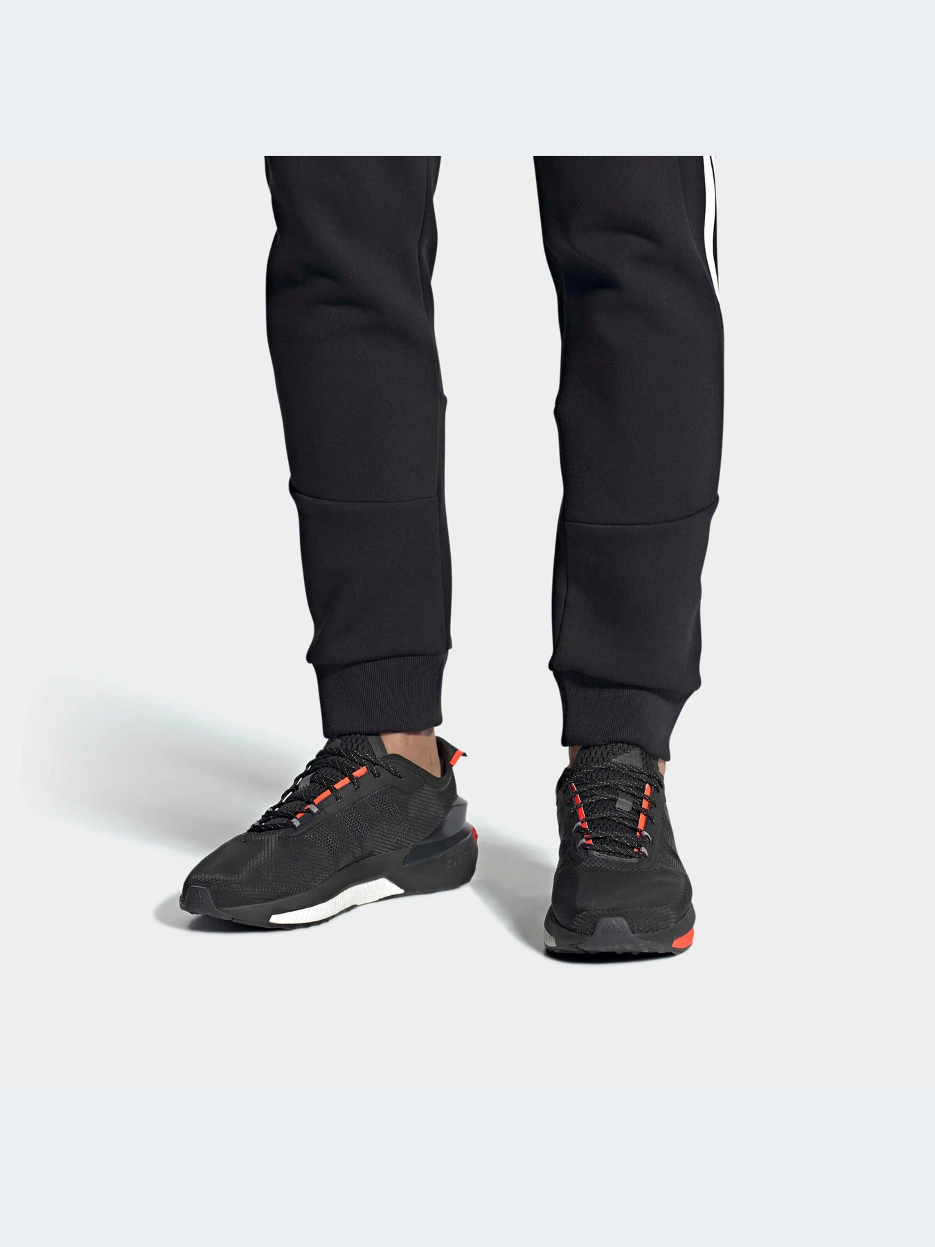 Кроссовки Adidas AVRYN модель HP5980 Кроссовки Adidas AVRYN модель HP5980 Фото