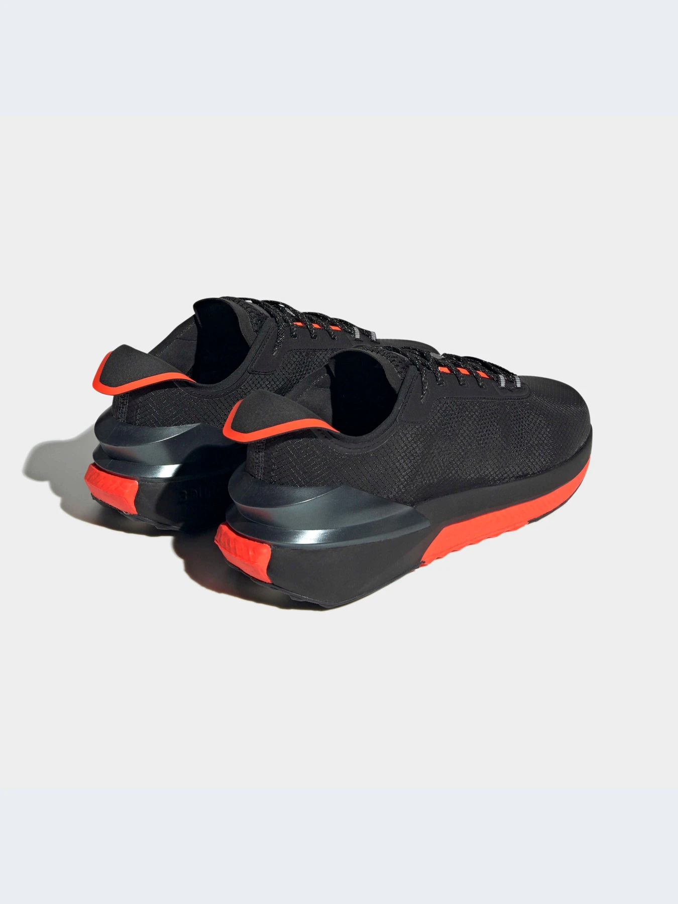 Кроссовки Adidas AVRYN модель HP5980 Кроссовки Adidas AVRYN модель HP5980 Фото