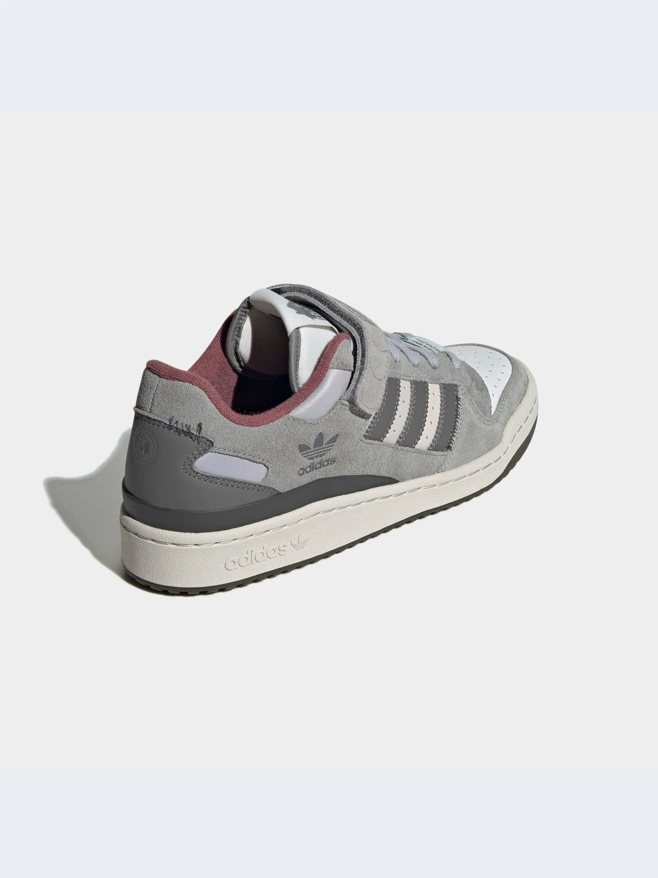 Кроссовки Adidas Forum модель ID4328 Кроссовки Adidas Forum модель ID4328 Фото