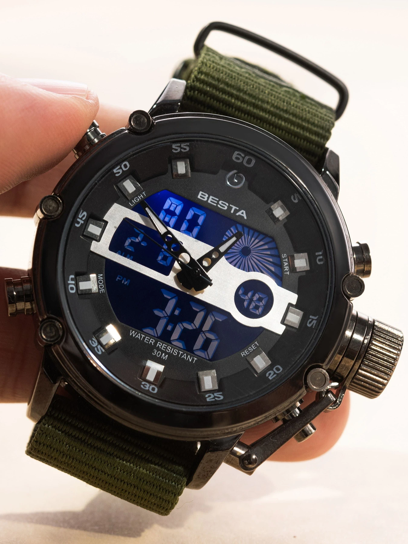 Годинники Besta модель 01460 Годинники Besta модель 01460 Фото