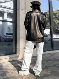 Куртки та дублянки Jadone Fashion модель Kurtka_Derbi_chorn Фото