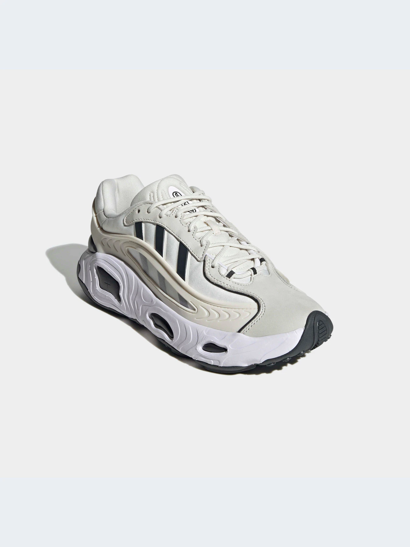 Кроссовки Adidas Ozweego модель HP6362 Кроссовки Adidas Ozweego модель HP6362 Фото