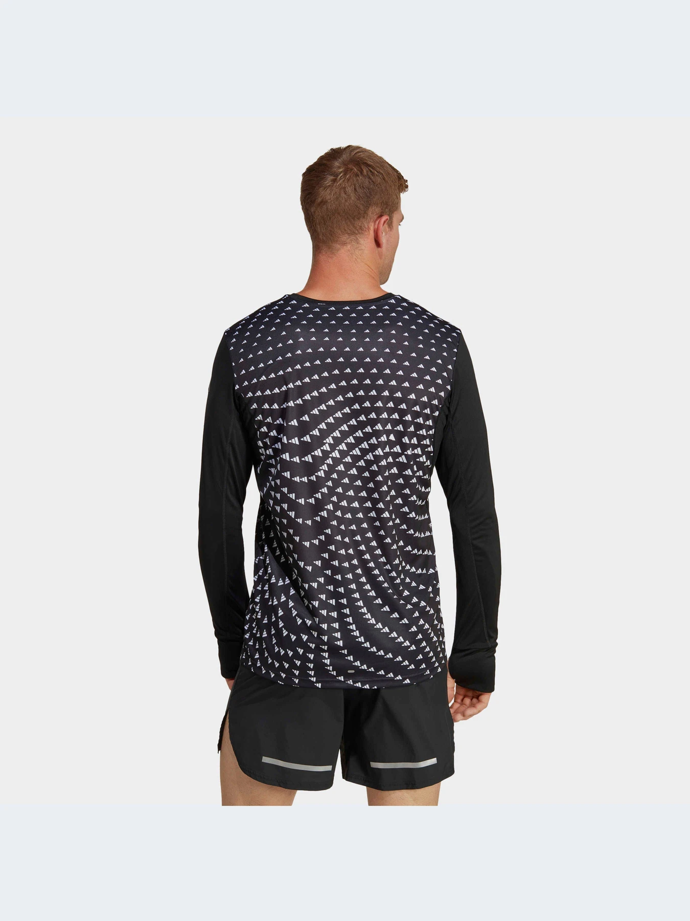 Худи и свитшоты Adidas Graphics модель HN0798 Худи и свитшоты Adidas Graphics модель HN0798 Фото