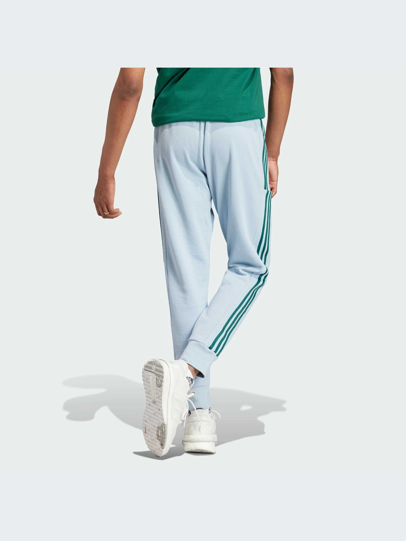 Брюки Adidas модель IJ8700 Брюки Adidas модель IJ8700 Фото
