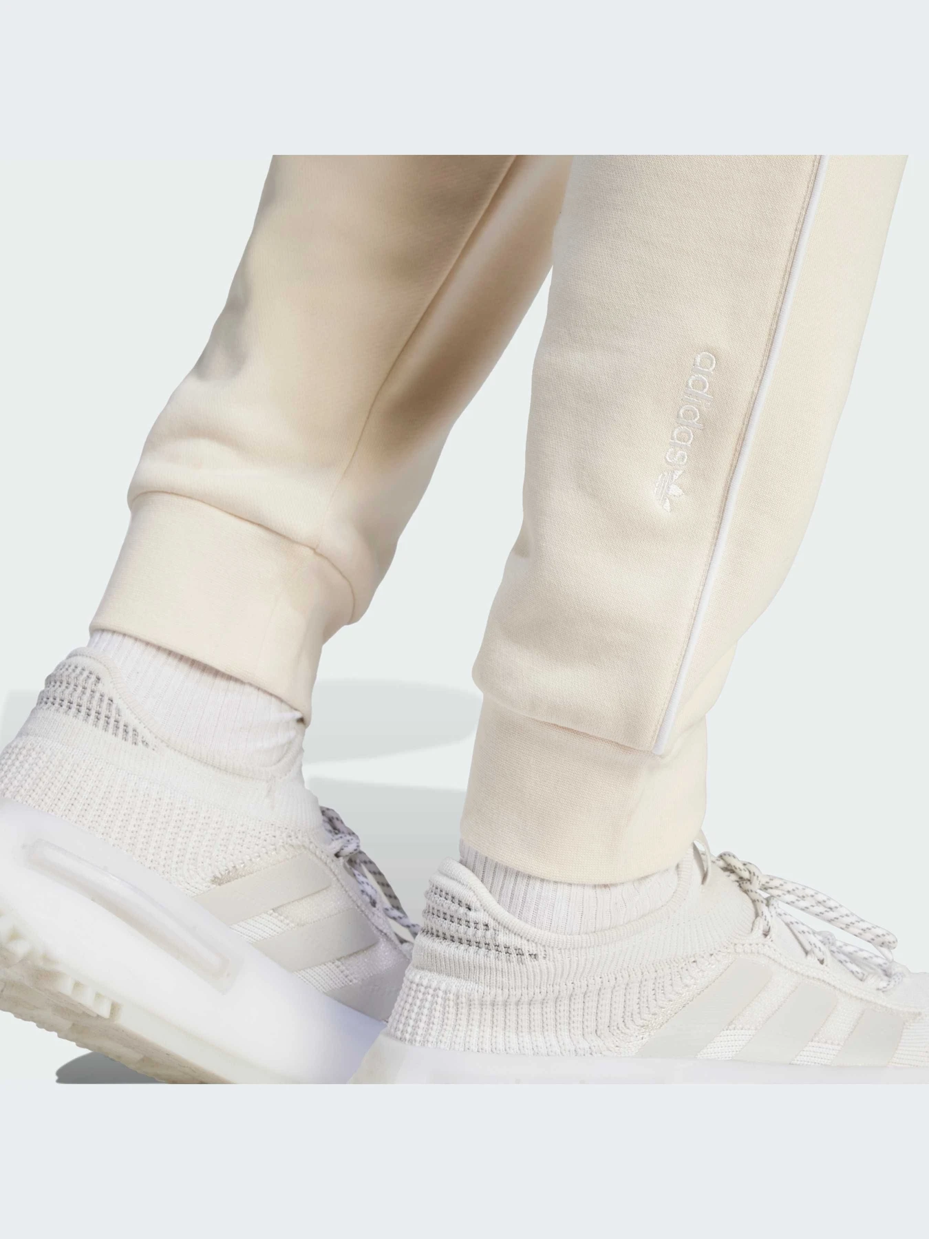 Брюки Adidas Adicolor модель IM4414 Брюки Adidas Adicolor модель IM4414 Фото
