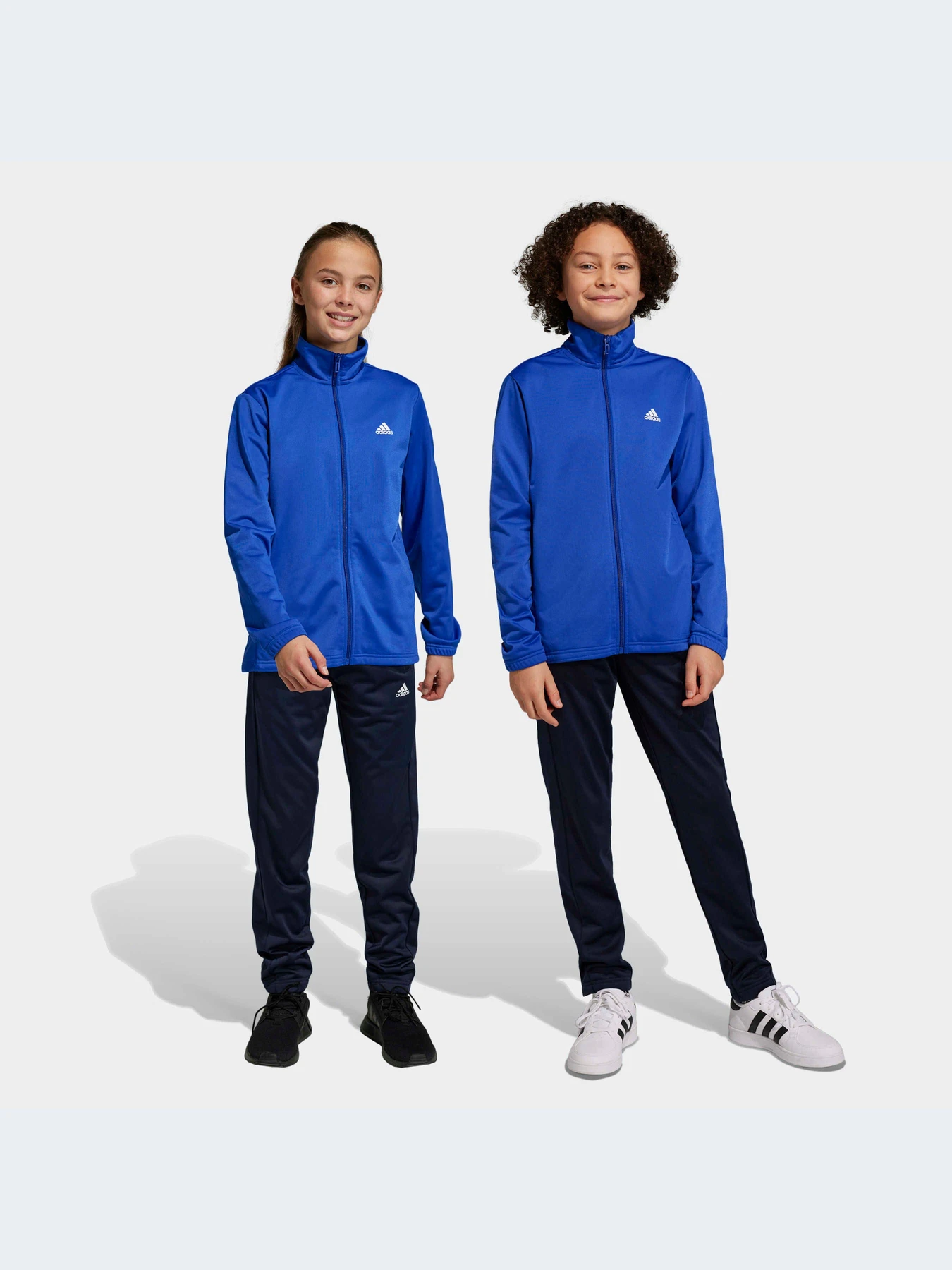 Костюмы Adidas модель HR6408 Костюмы Adidas модель HR6408 Фото