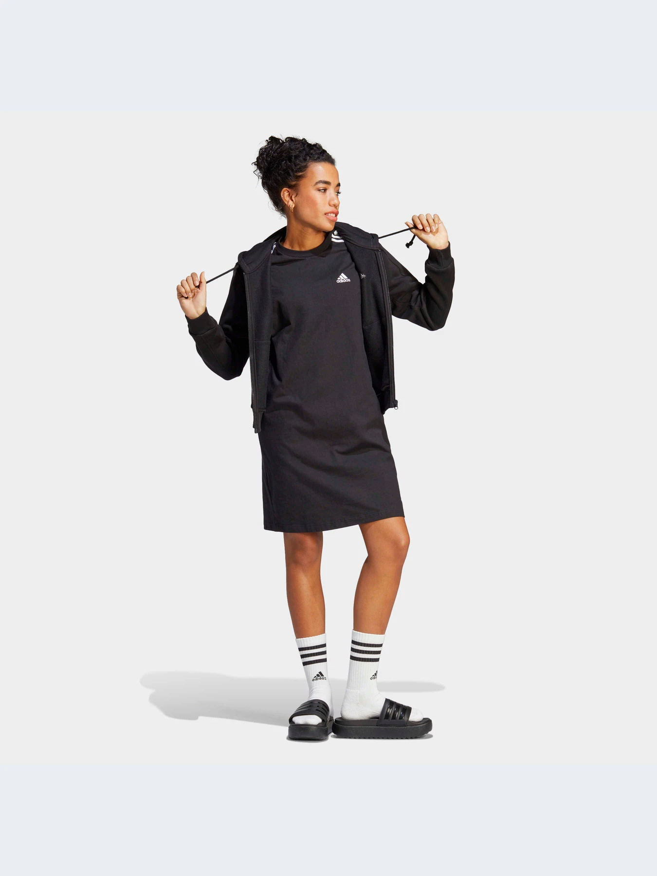 Сукні Adidas модель HR4923 Сукні Adidas модель HR4923 Фото