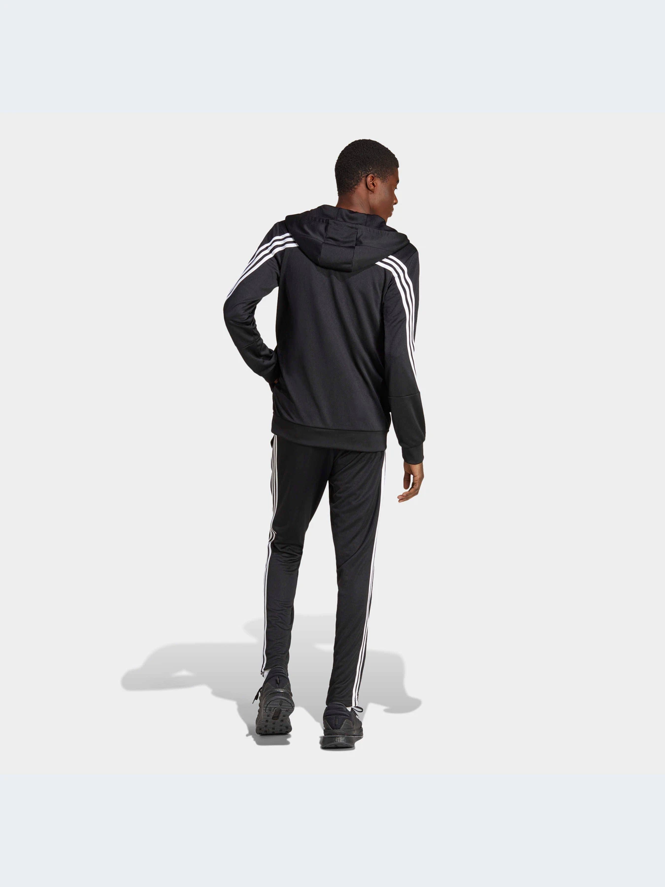 Костюмы Adidas 3 Stripes модель IC6767 Костюмы Adidas 3 Stripes модель IC6767 Фото