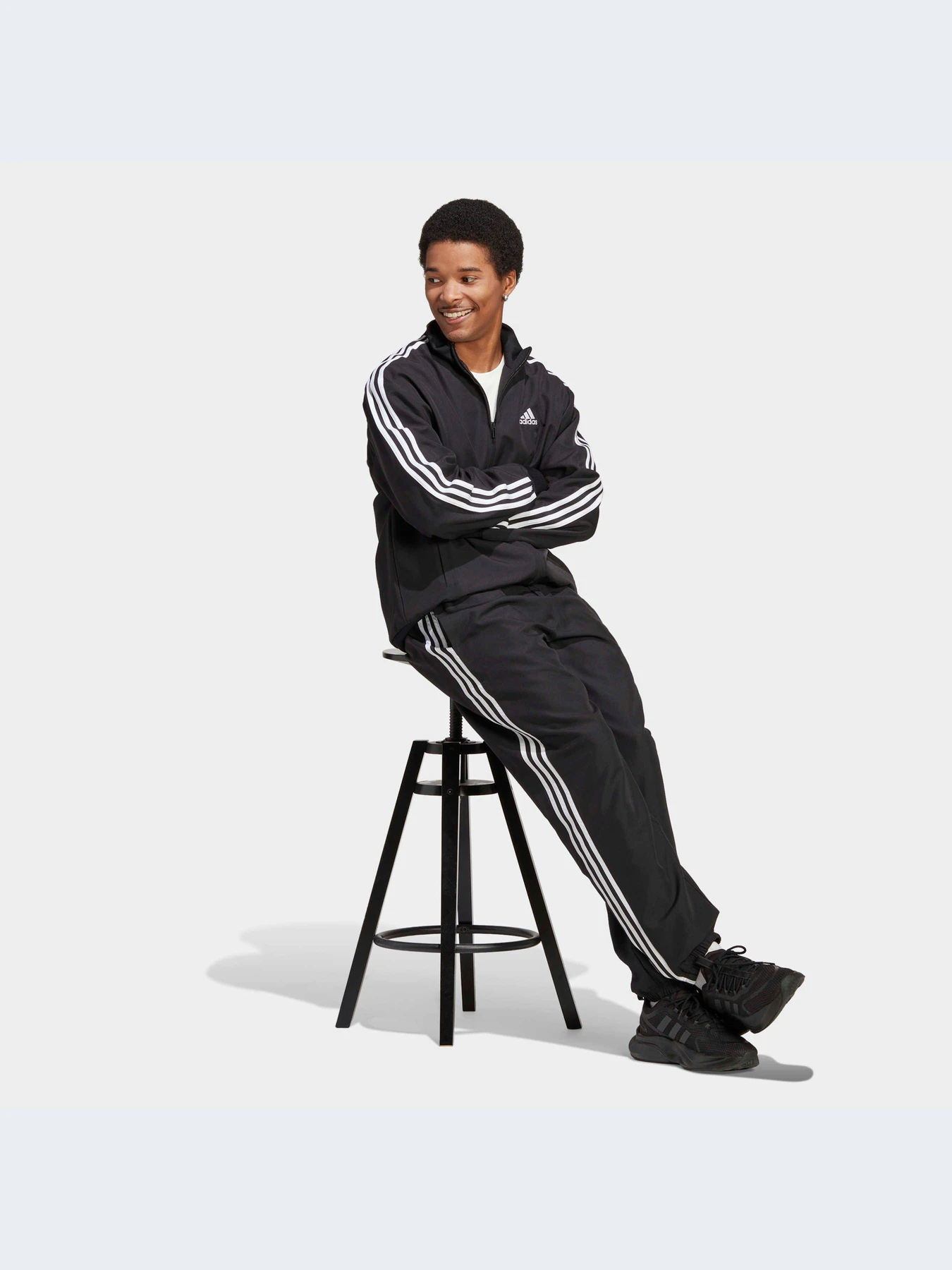 Костюмы Adidas модель IC6750 Костюмы Adidas модель IC6750 Фото