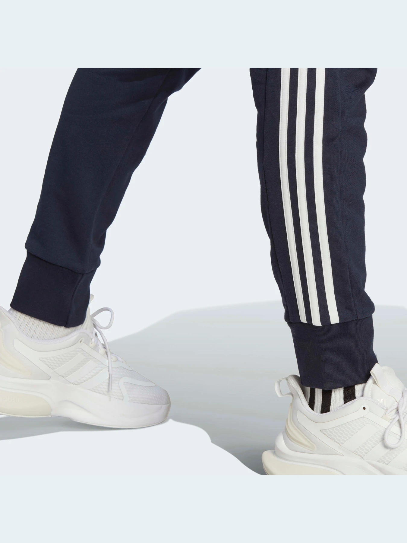 Брюки Adidas модель IC9406 Брюки Adidas модель IC9406 Фото