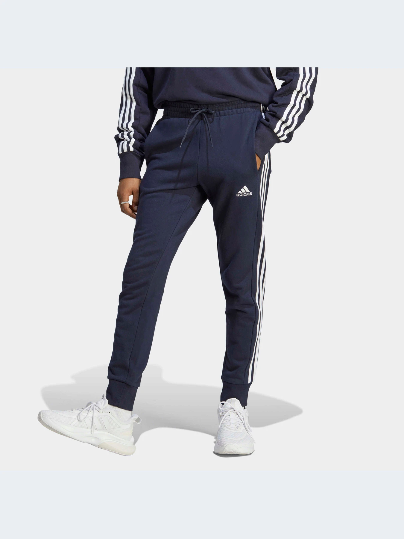 Брюки Adidas модель IC9406 Брюки Adidas модель IC9406 Фото