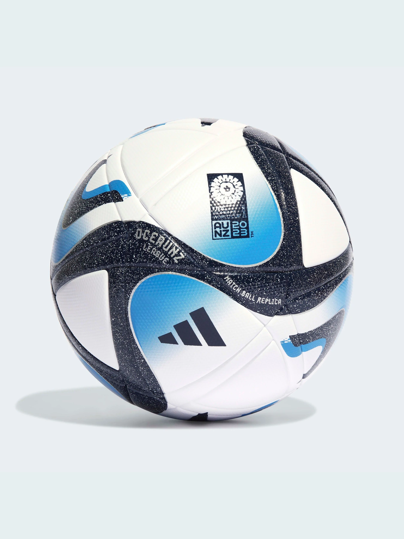 Мячи Adidas модель HT9015 Мячи Adidas модель HT9015 Фото