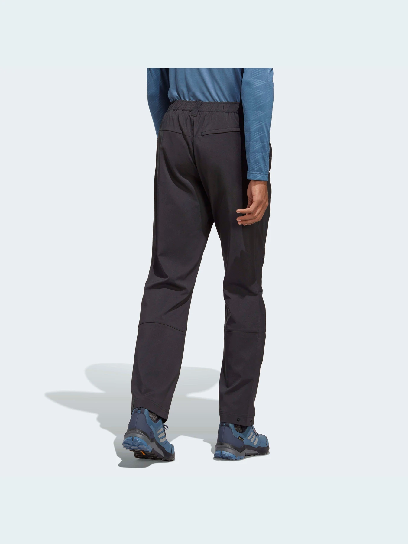 Брюки Adidas модель HM4032 Брюки Adidas модель HM4032 Фото