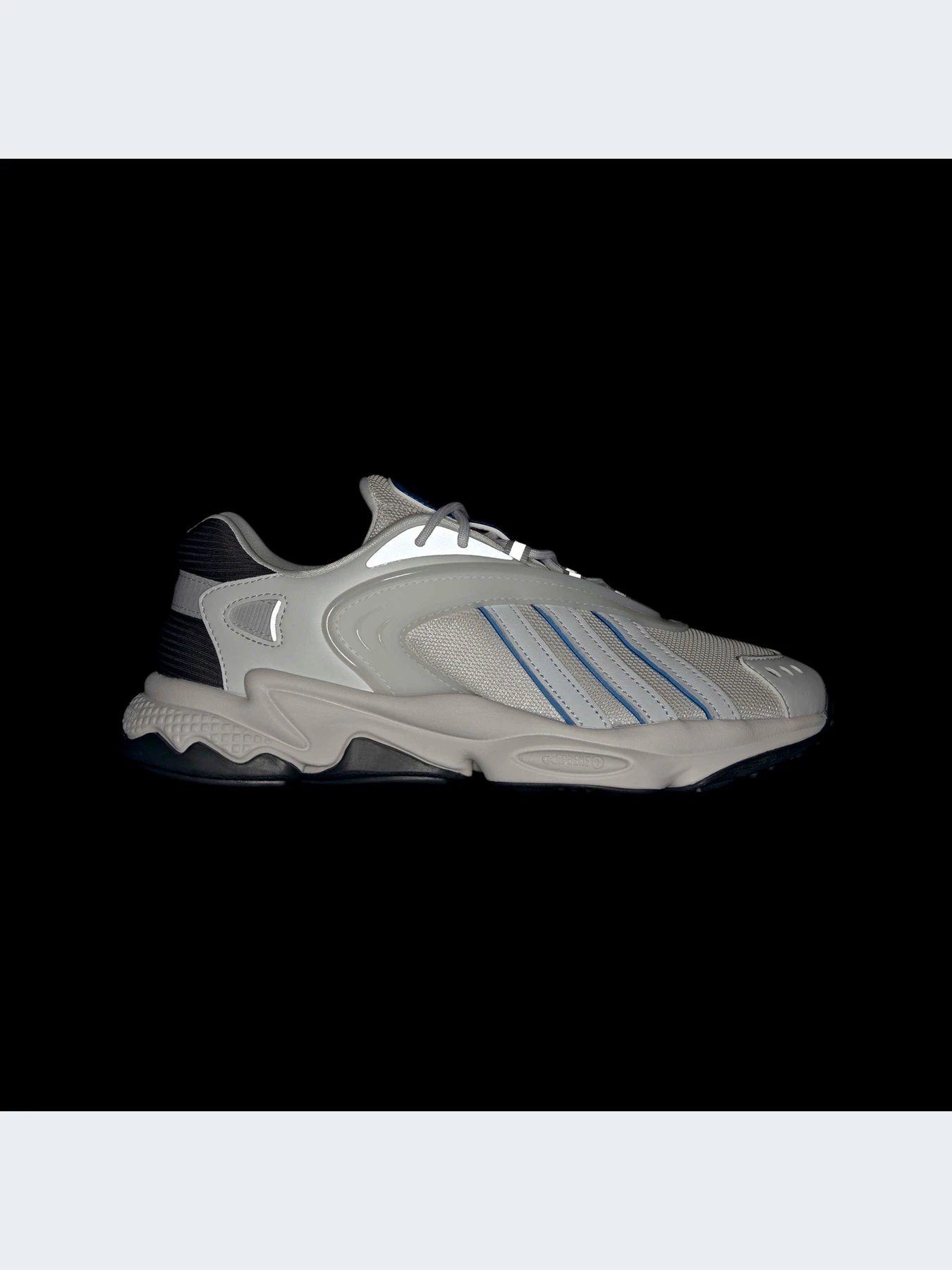 Кроссовки Adidas Ozweego модель GZ9405 Фото