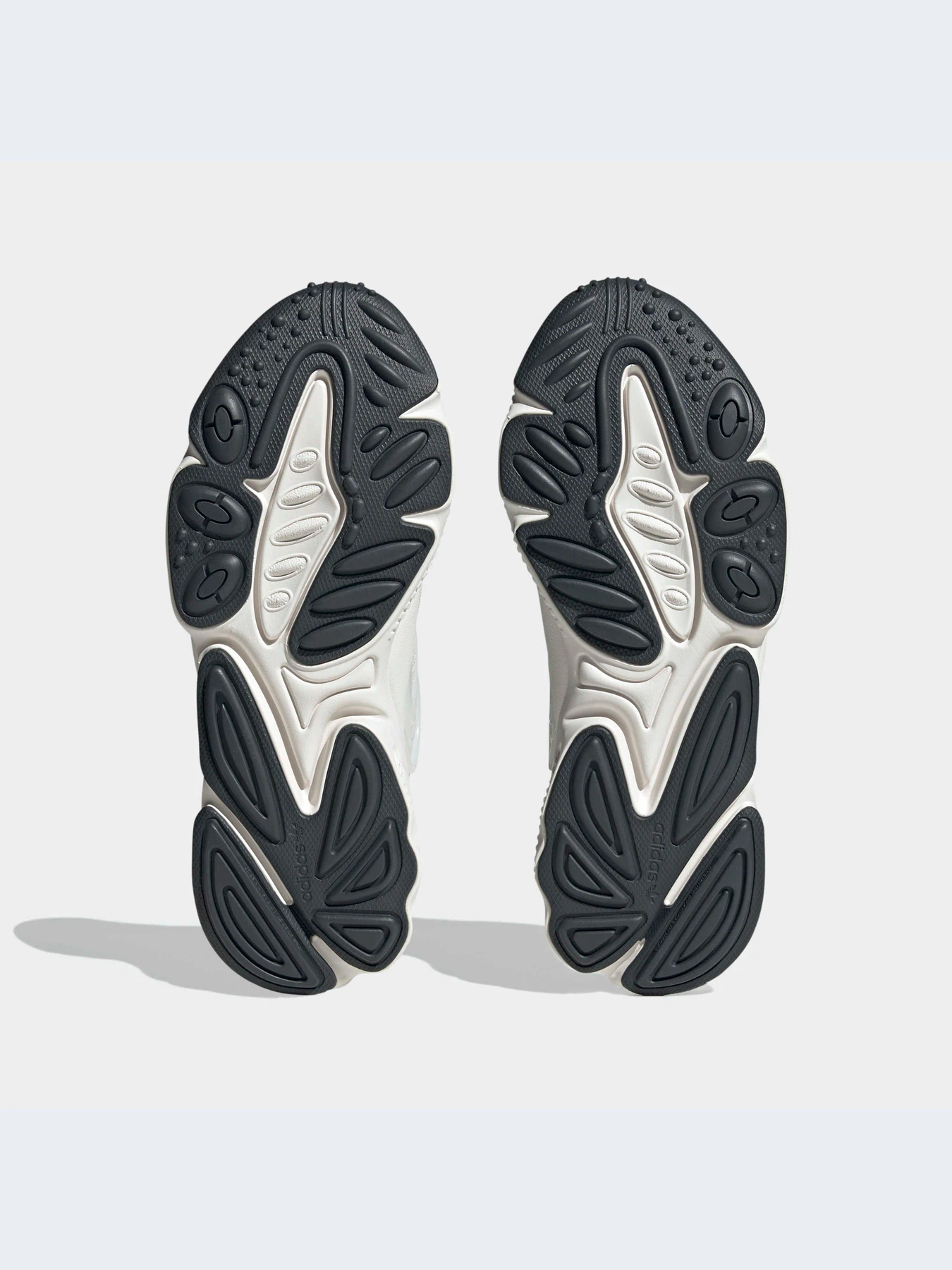 Кроссовки Adidas Ozweego модель GZ9405 Фото