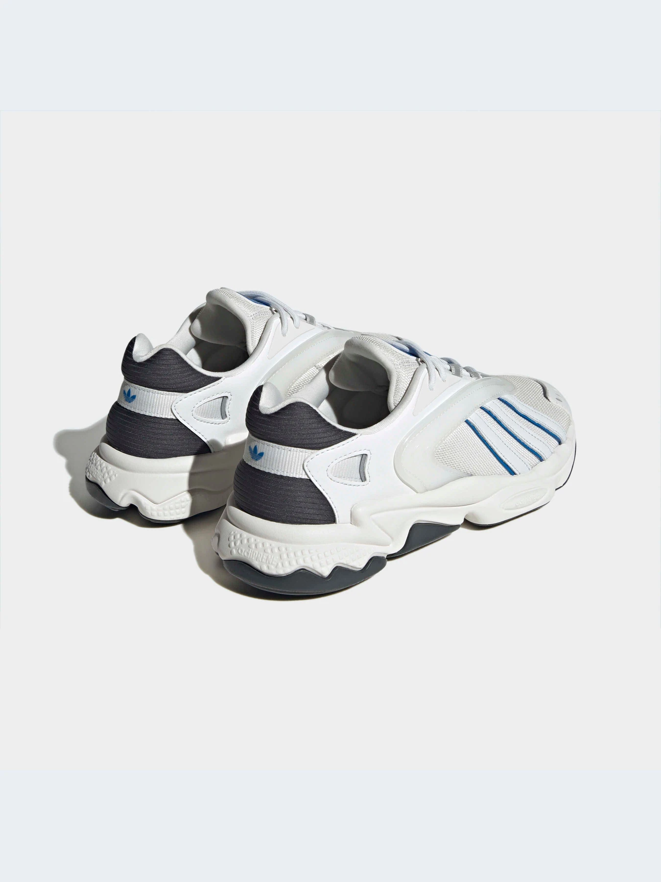 Кроссовки Adidas Ozweego модель GZ9405 Фото